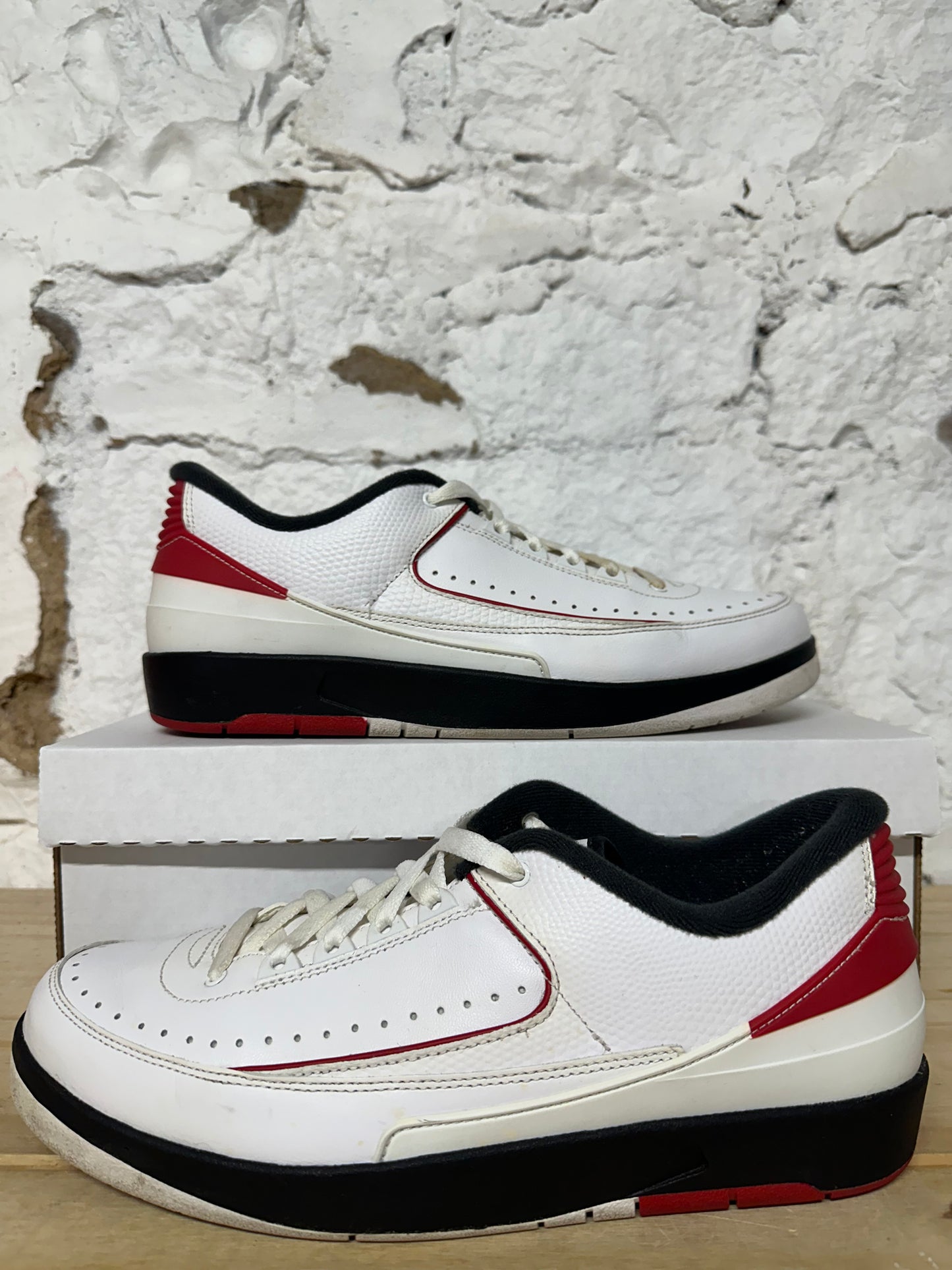 Air Jordan 2 Low Chicago Sz 11