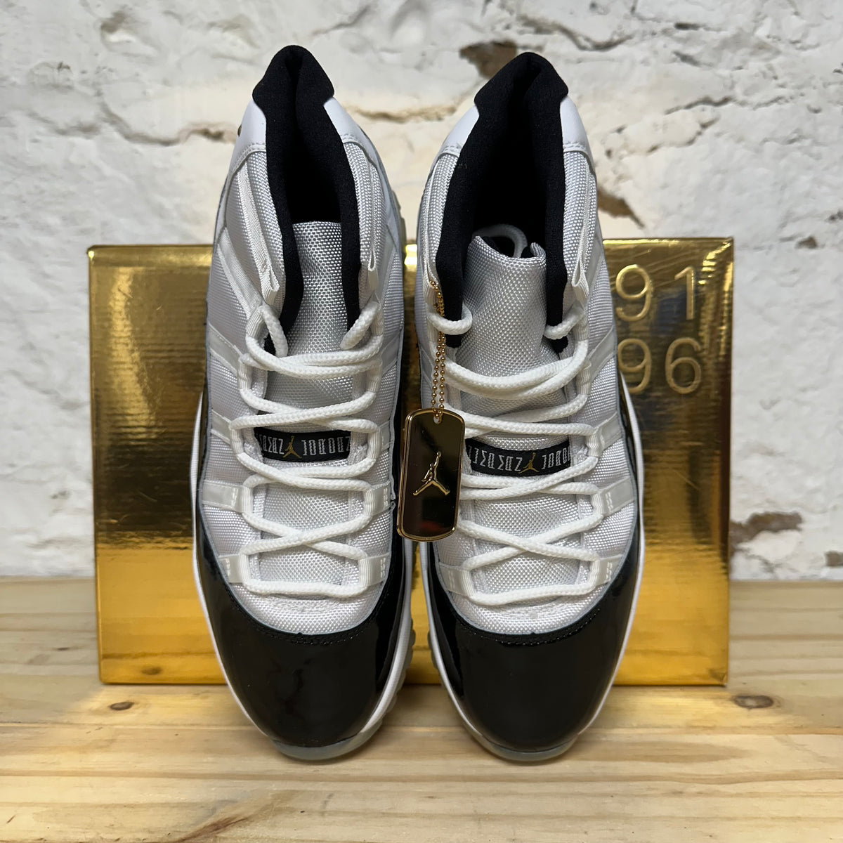 Air Jordan Defining Moments Pack 6/11 Sz 10 DS