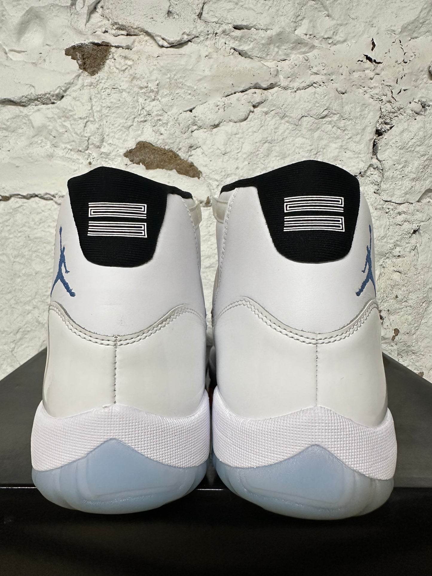 Air Jordan 11 High Legend Blue Sz 10.5