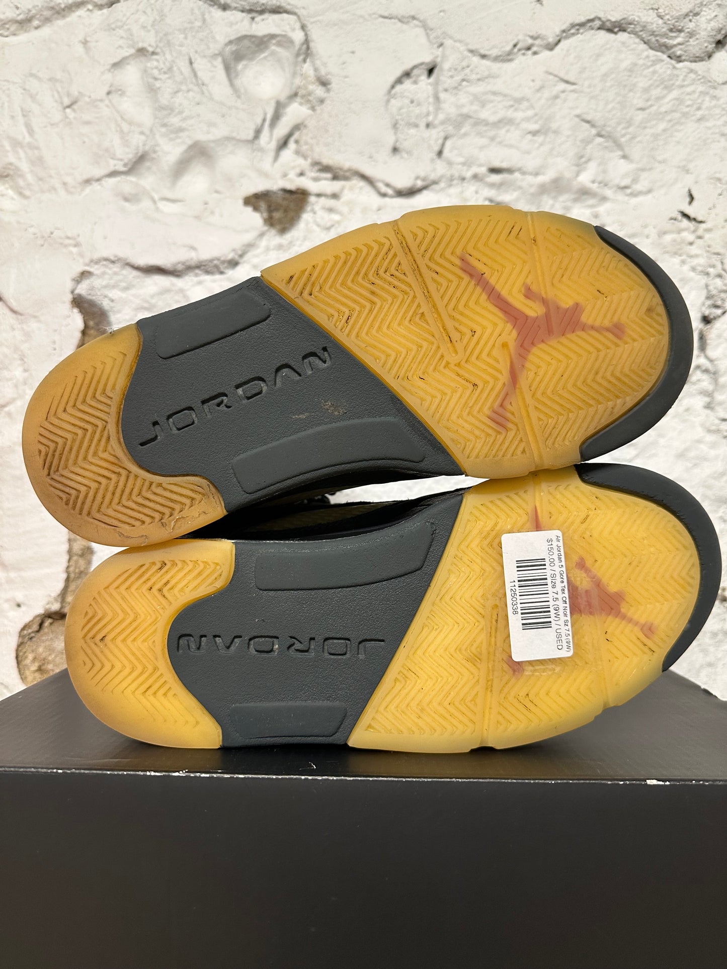 Air Jordan 5 Gore Tex Off Noir Sz 7.5 (9W)