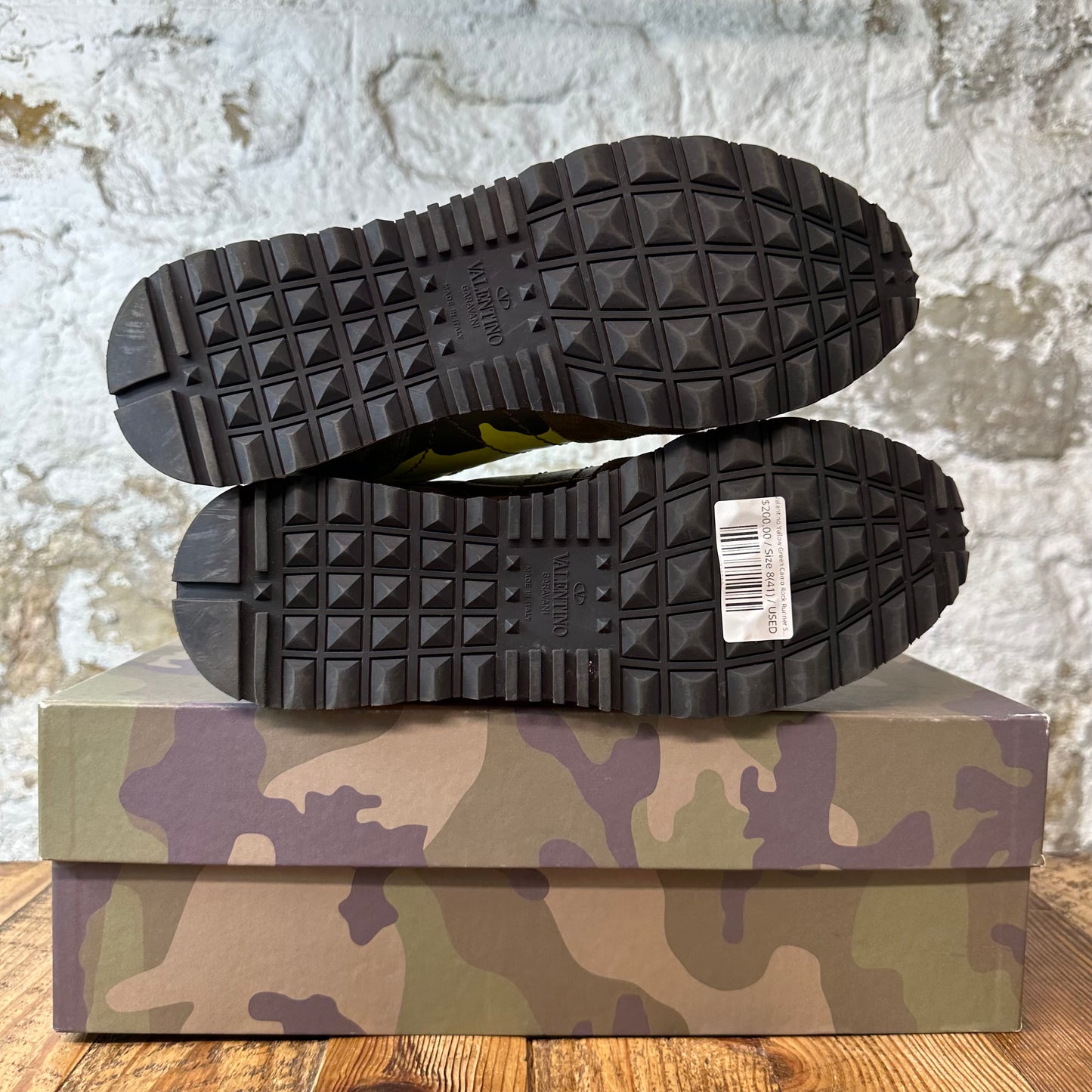 Valentino Yellow Green Camo Rock Runner Sneaker Sz 8 (41)