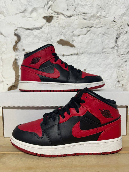Air Jordan 1 Mid Banned Sz 6Y