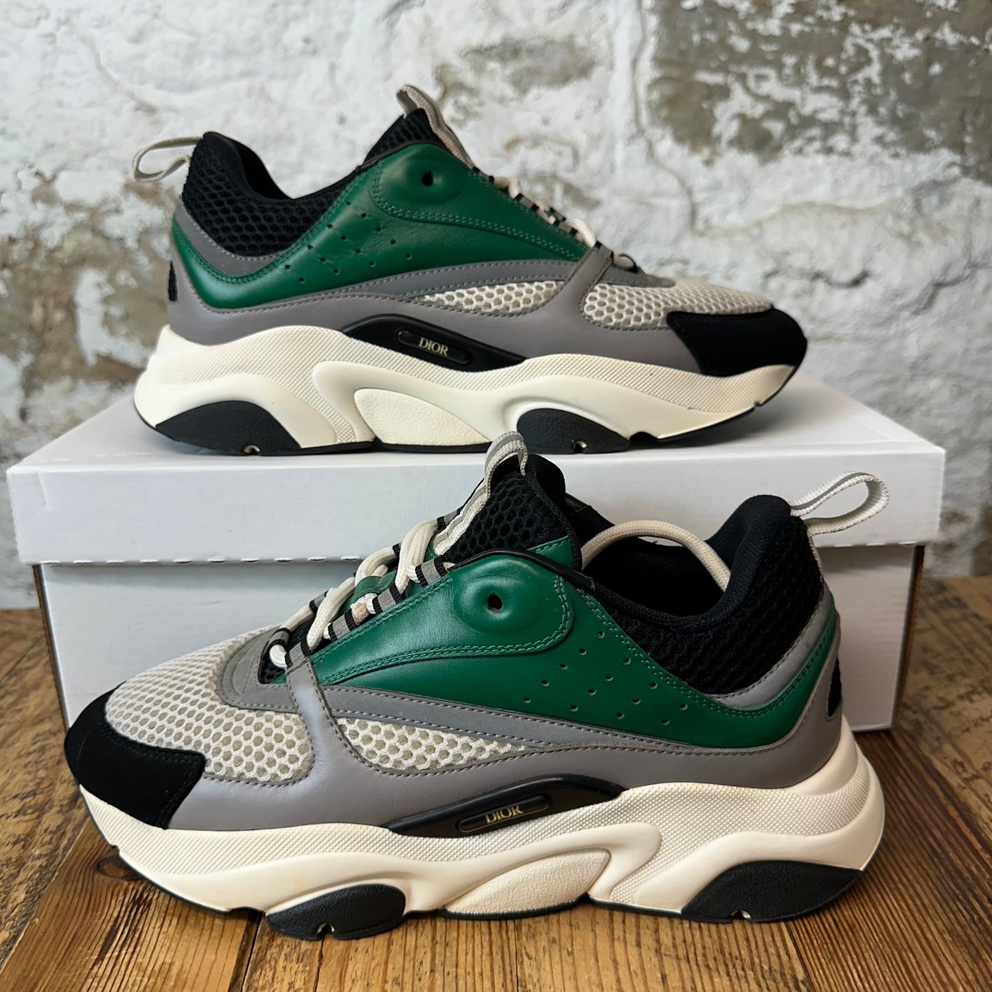 Dior B22 Green White Black Sneaker Sz 7 (40)