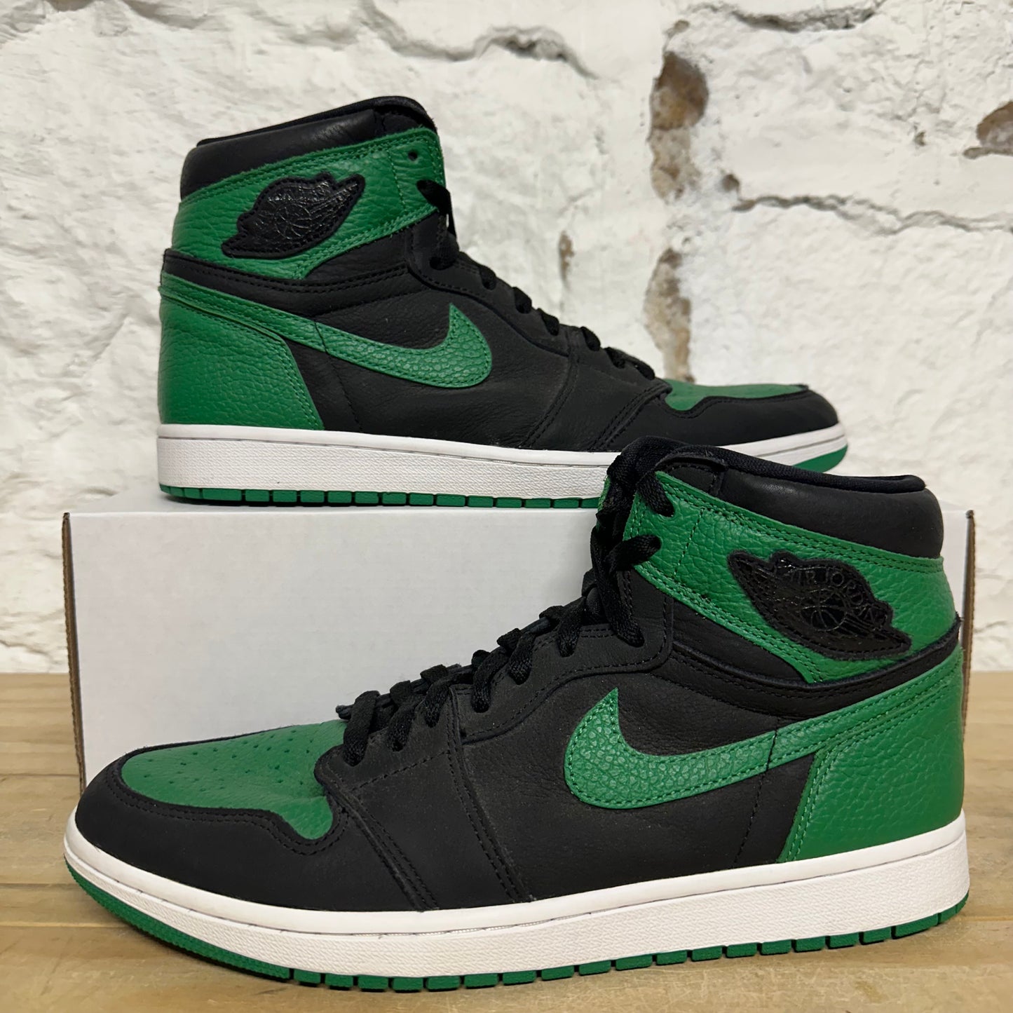 Air Jordan 1 High Pine Green Black Sz 11