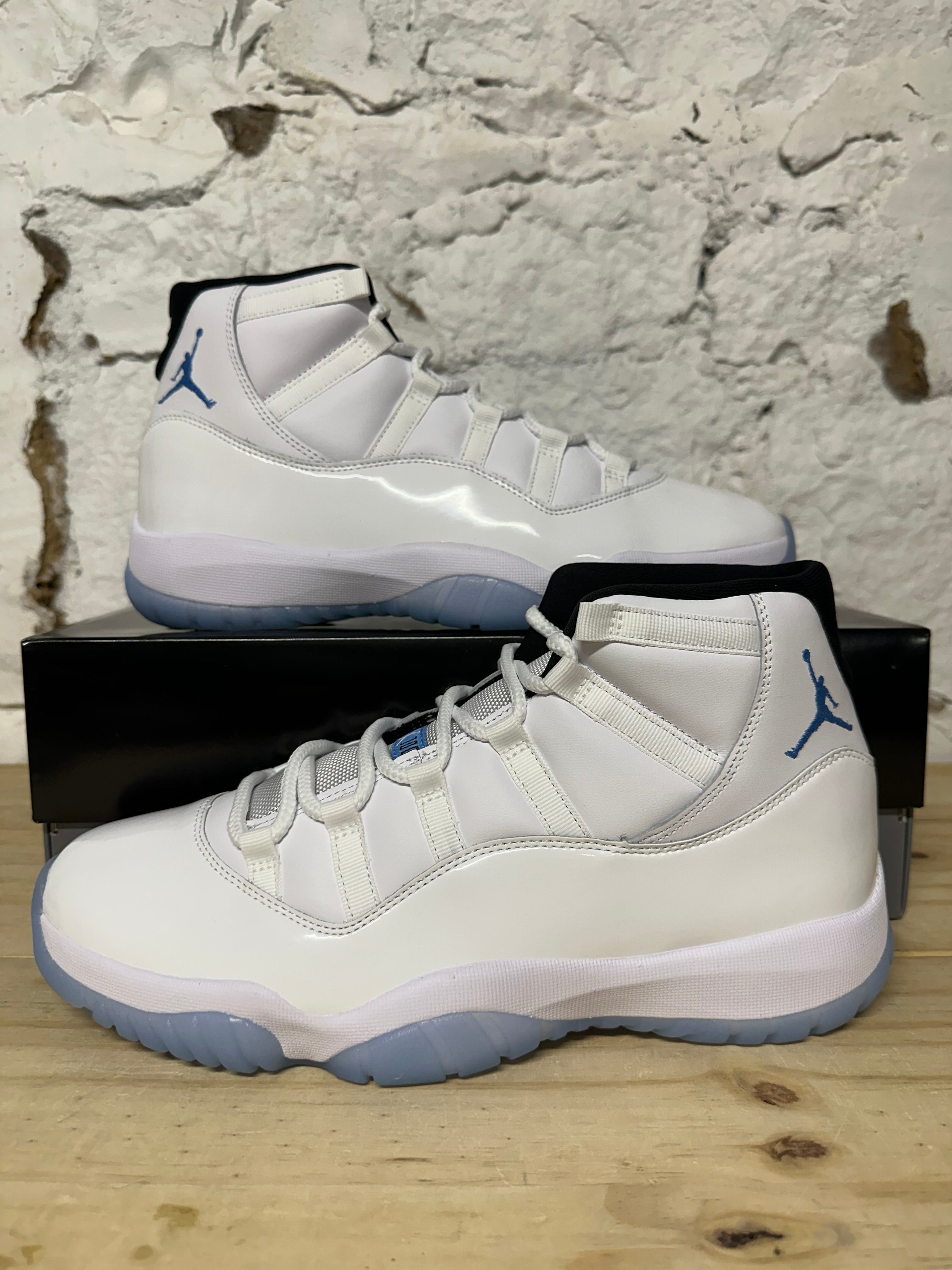 Air Jordan 11 Legend Blue Sz 11.5 DS