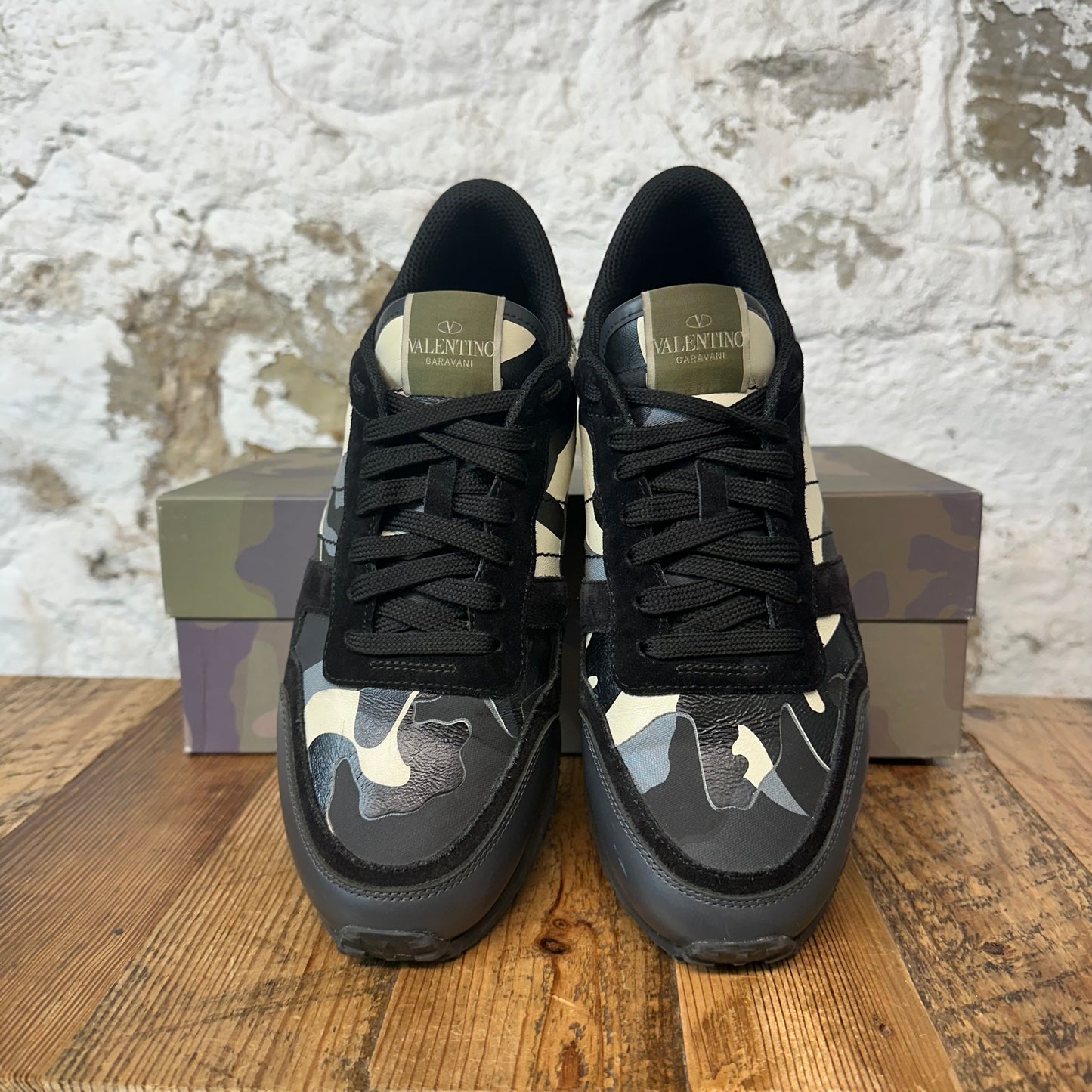 Valentino Blue Camo Black Rock Runner Sneaker Sz 8 (41)