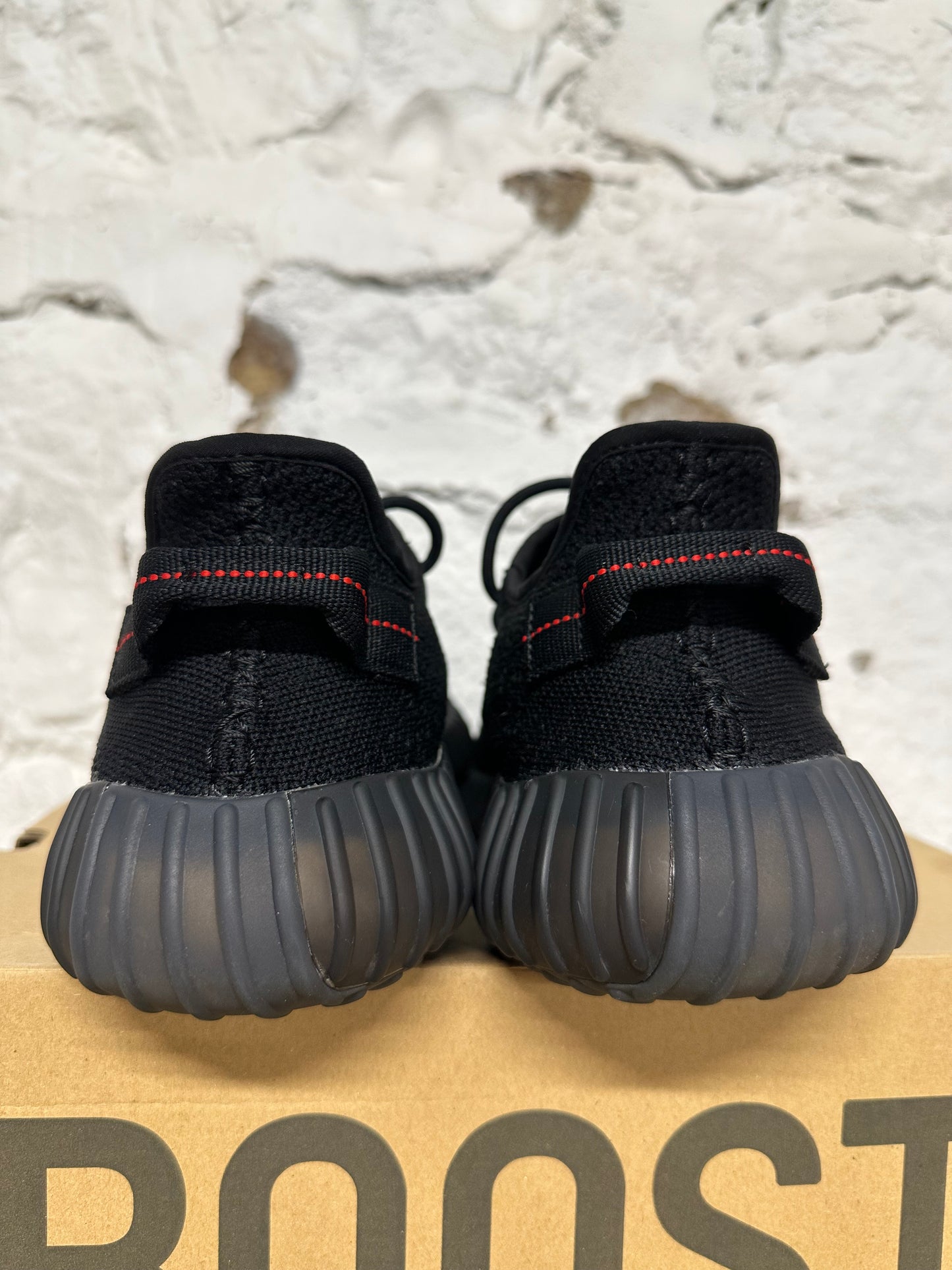 Yeezy 350 V2 Bred Sz 11