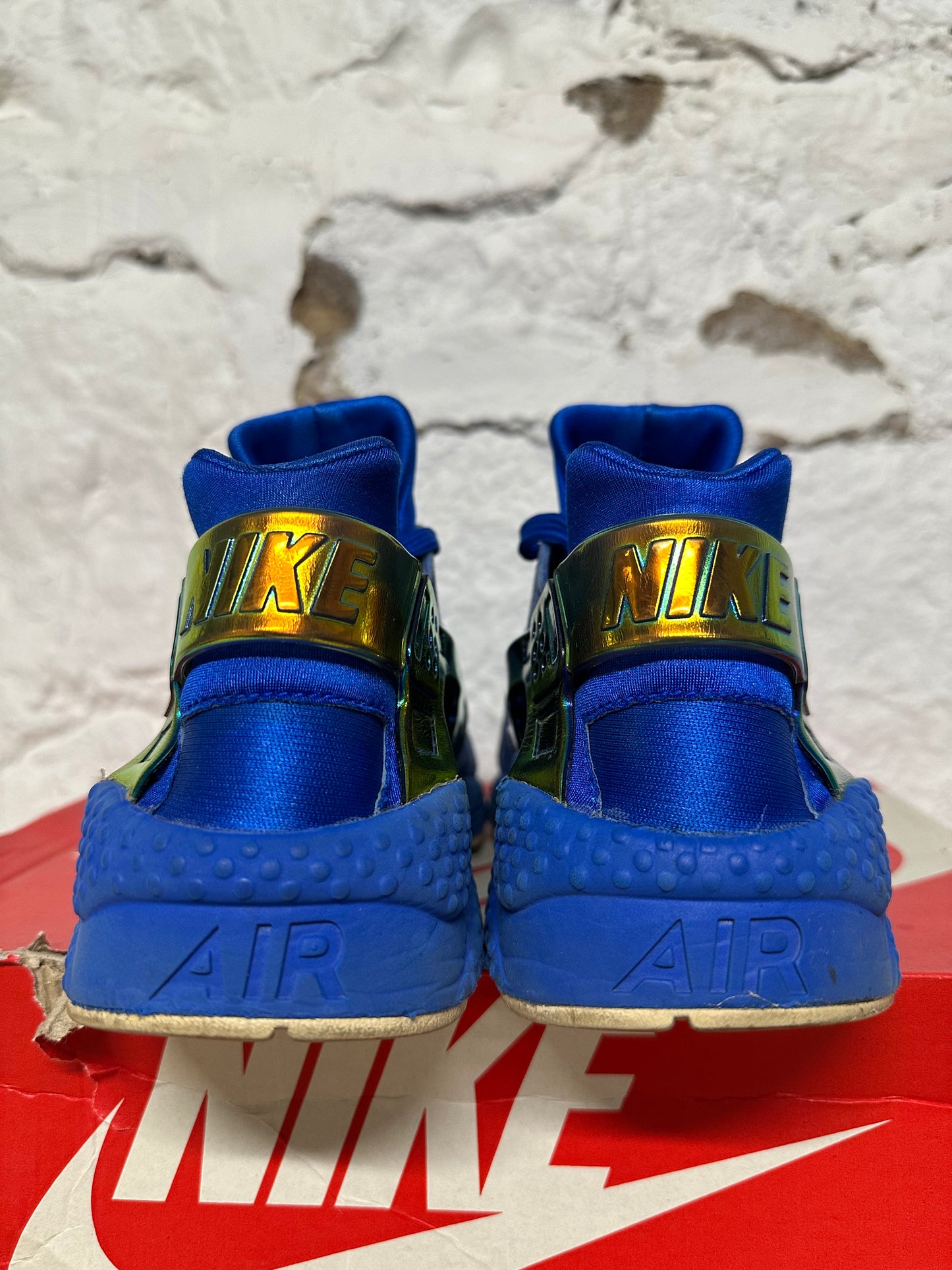 Nike Air Huarache Undefeated LA Sz 9.5