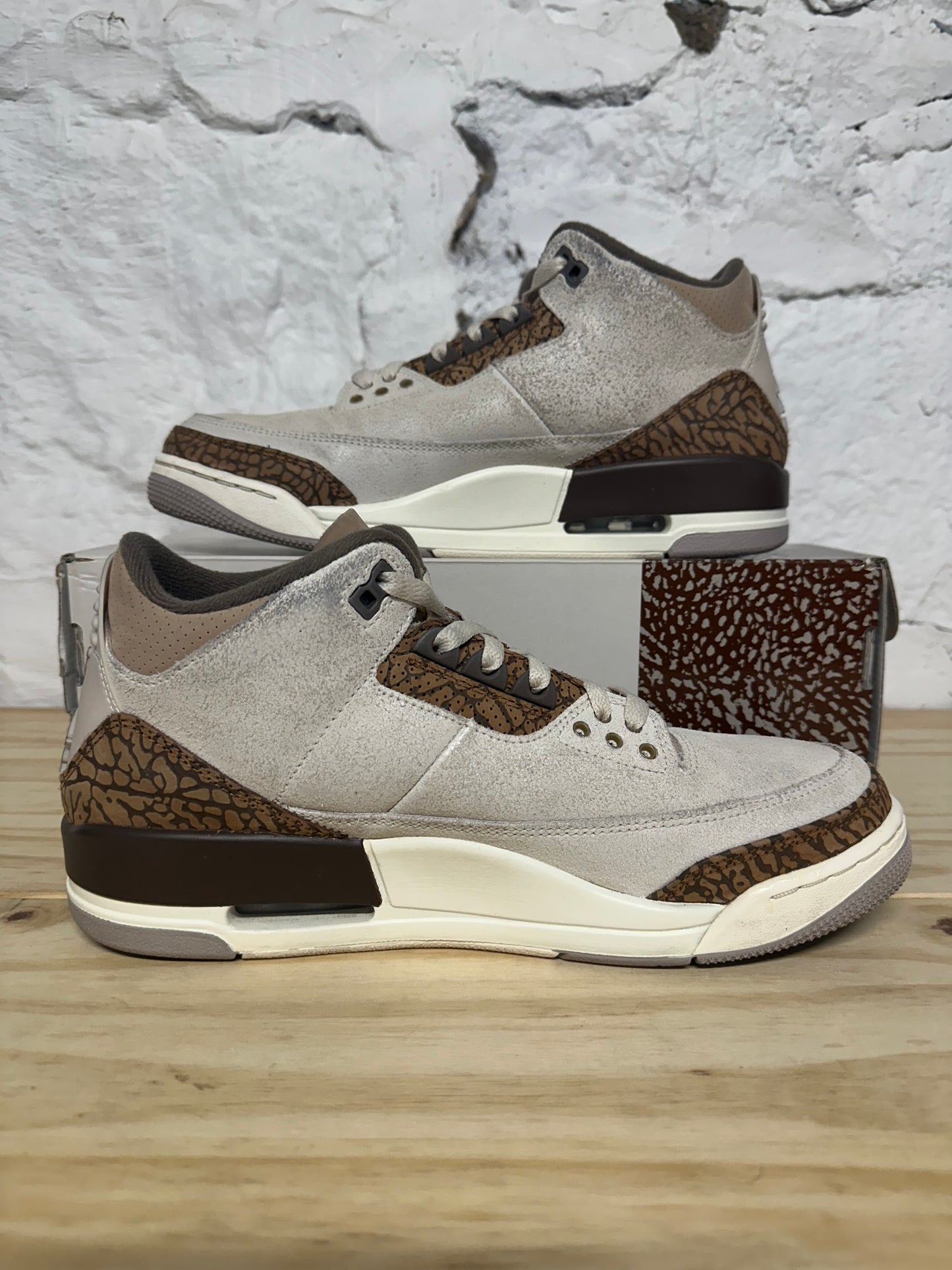 Air Jordan 3 Palomino Sz 9.5