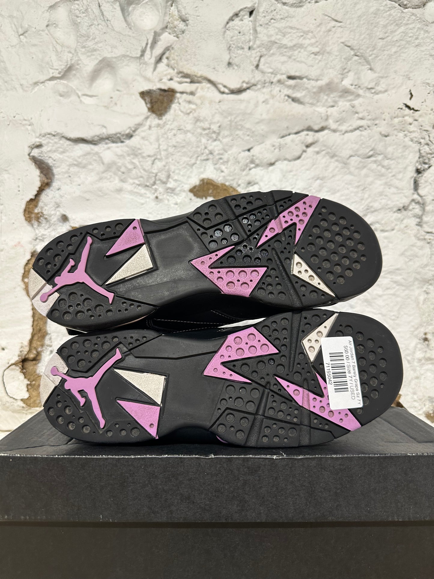 Air Jordan 7 Barely Grape Sz 7Y