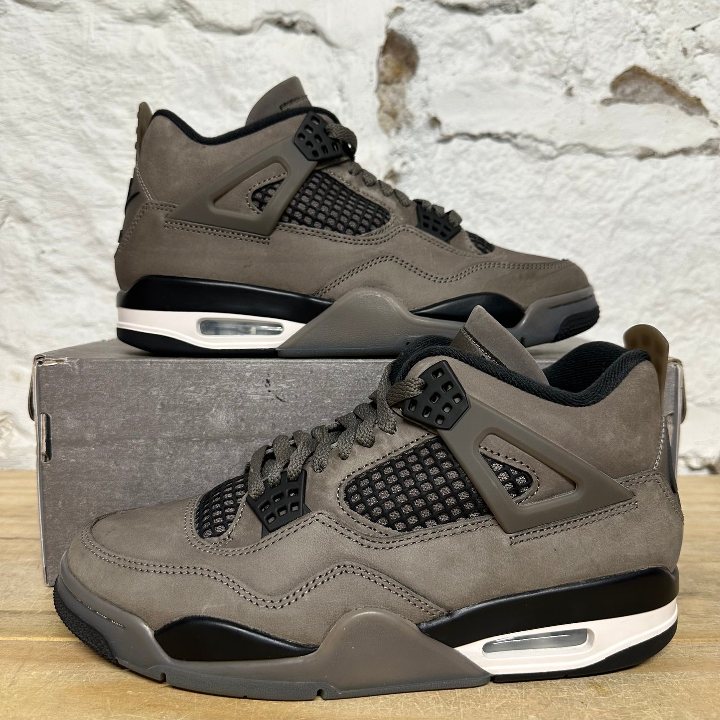 Air Jordan 4 Cave Stone Sz 8.5