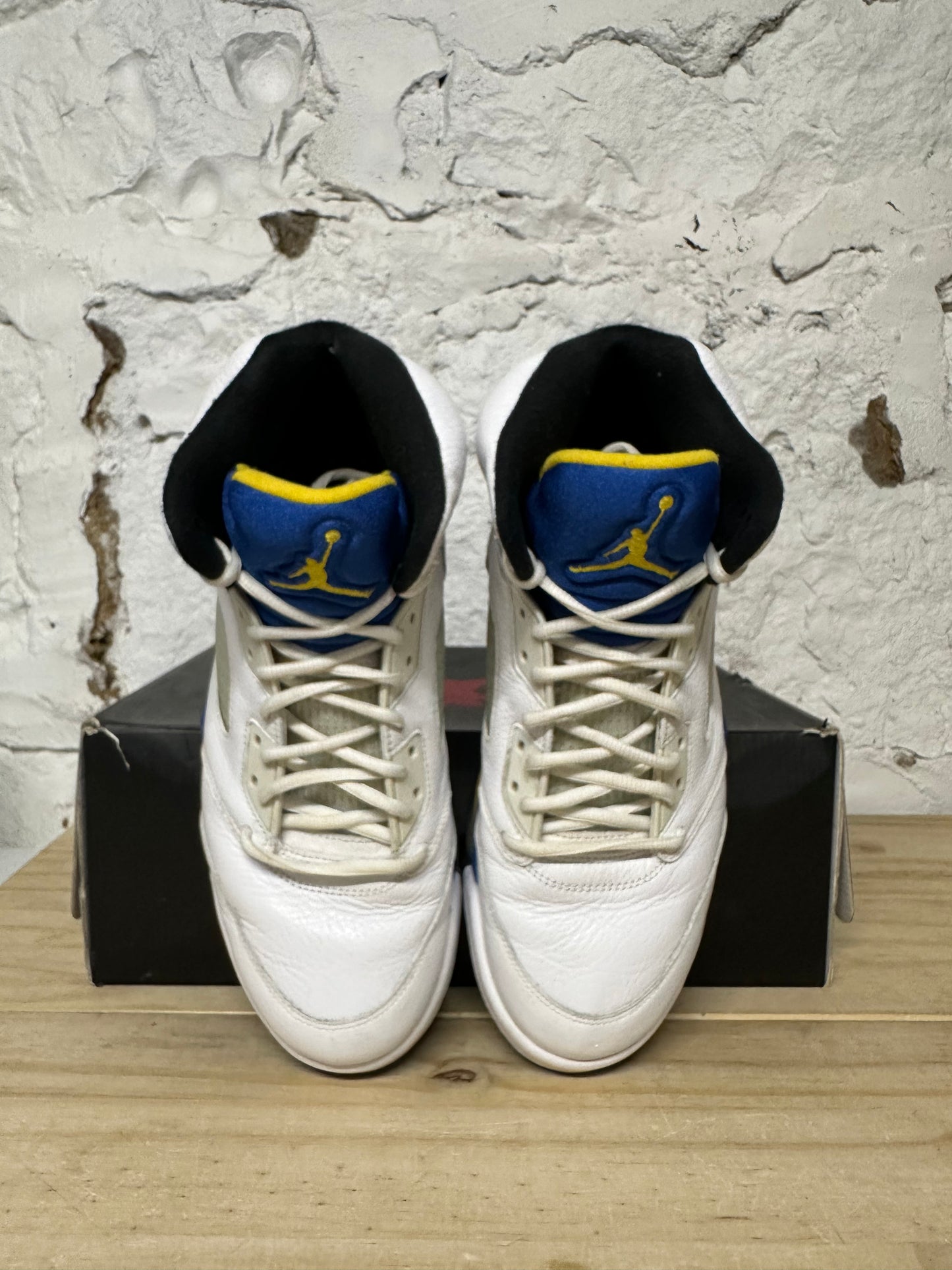 Air Jordan 5 Laney Sz 11.5