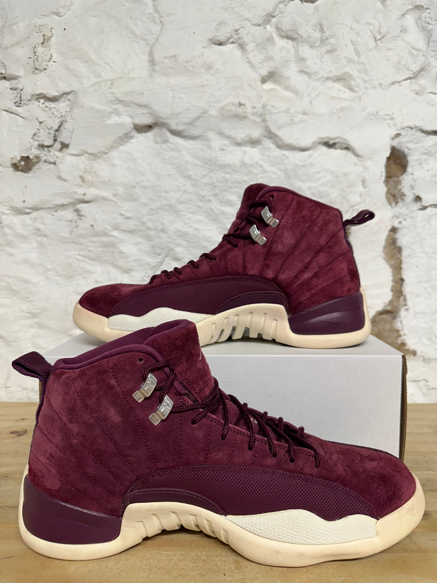 Air Jordan 12 Bordeaux Sz 12