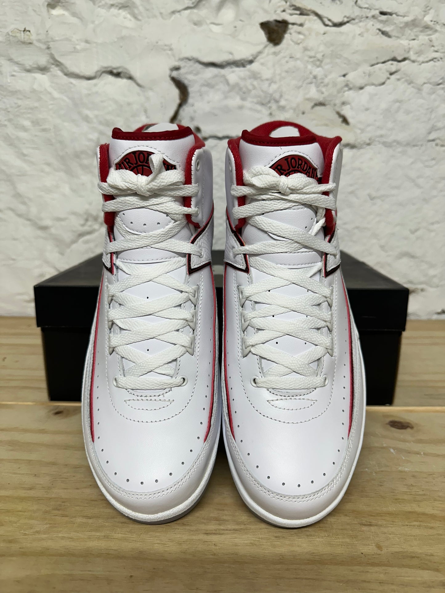 Air Jordan 2 White Red Sz 10.5 DS