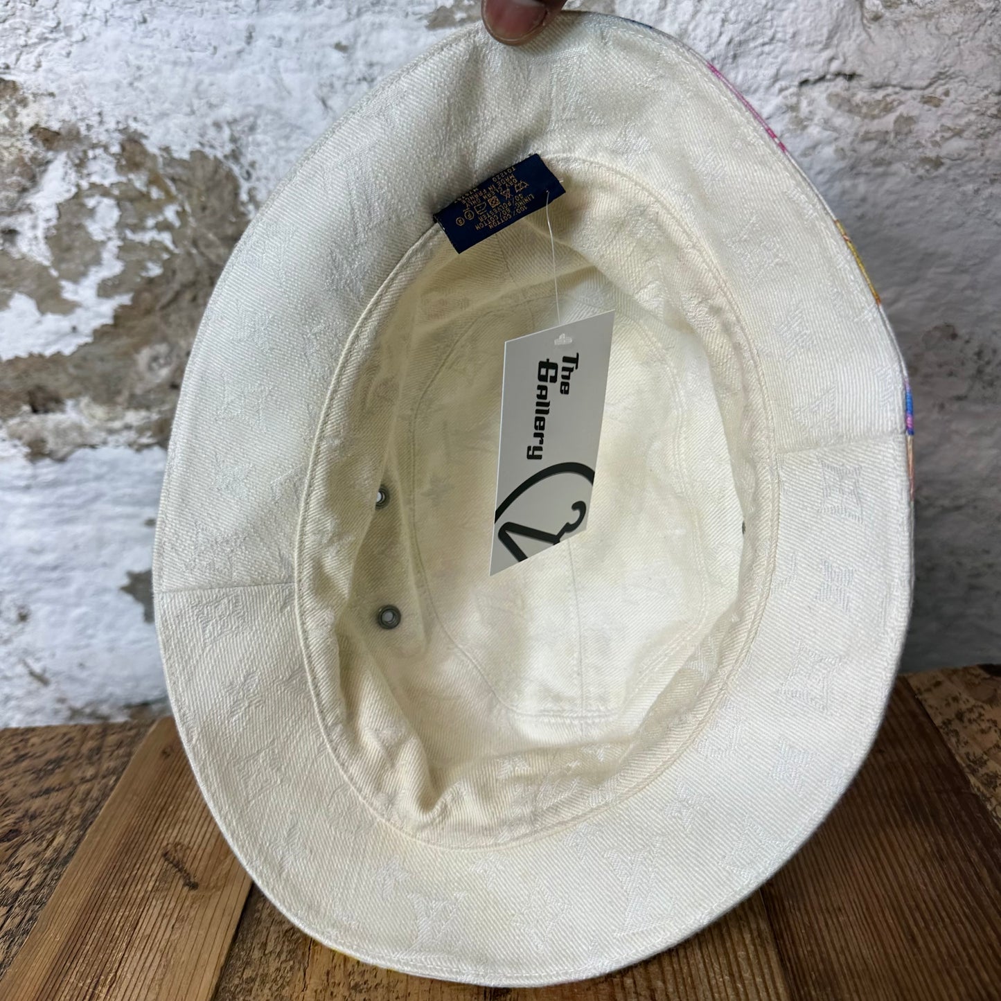 Louis Vuitton Watercolor Monogram Bucket Hat Sz (60)