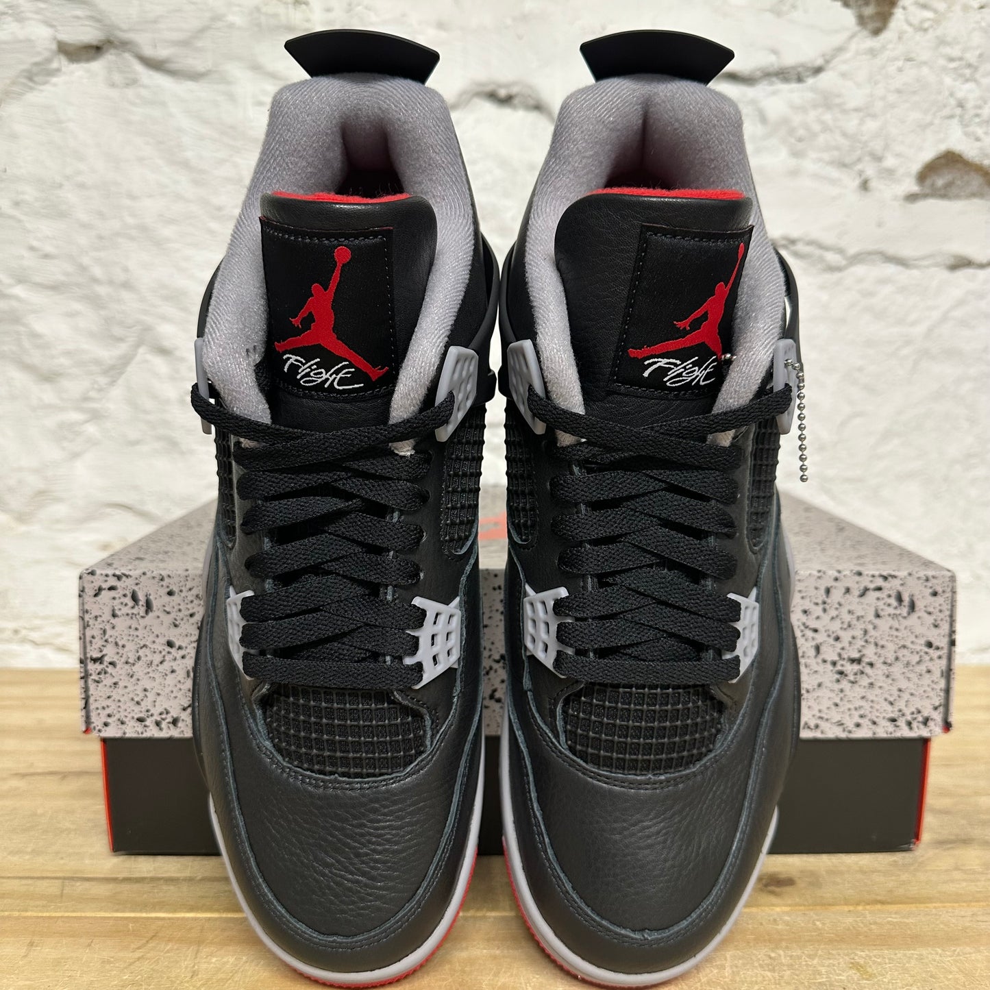 Air Jordan 4 Bred Reimagined Sz 10.5 DS