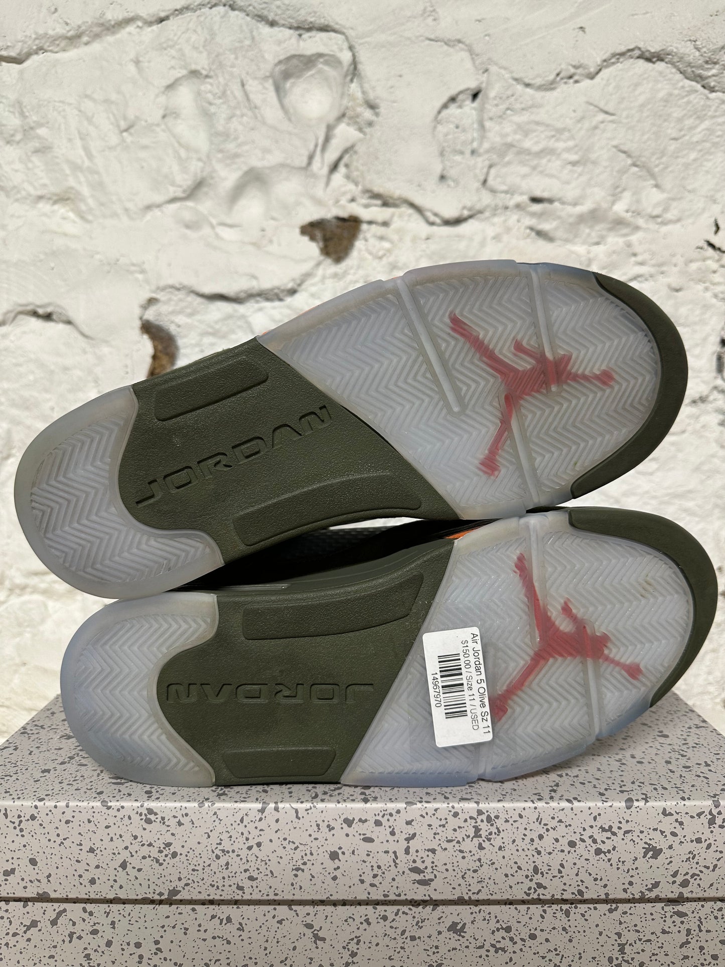 Air Jordan 5 Olive Sz 11