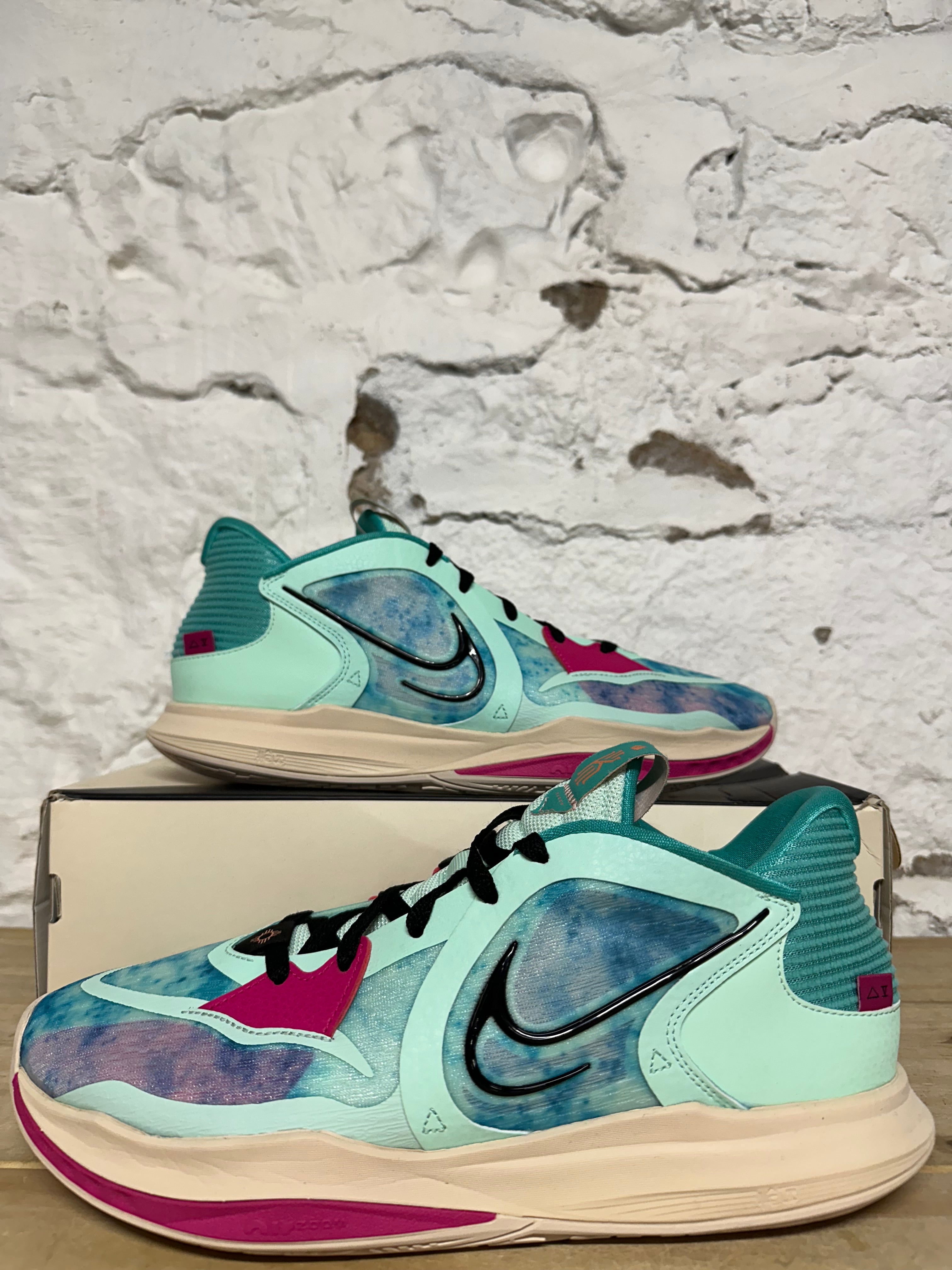 Nike Kyrie Low 5 Community Sz 12