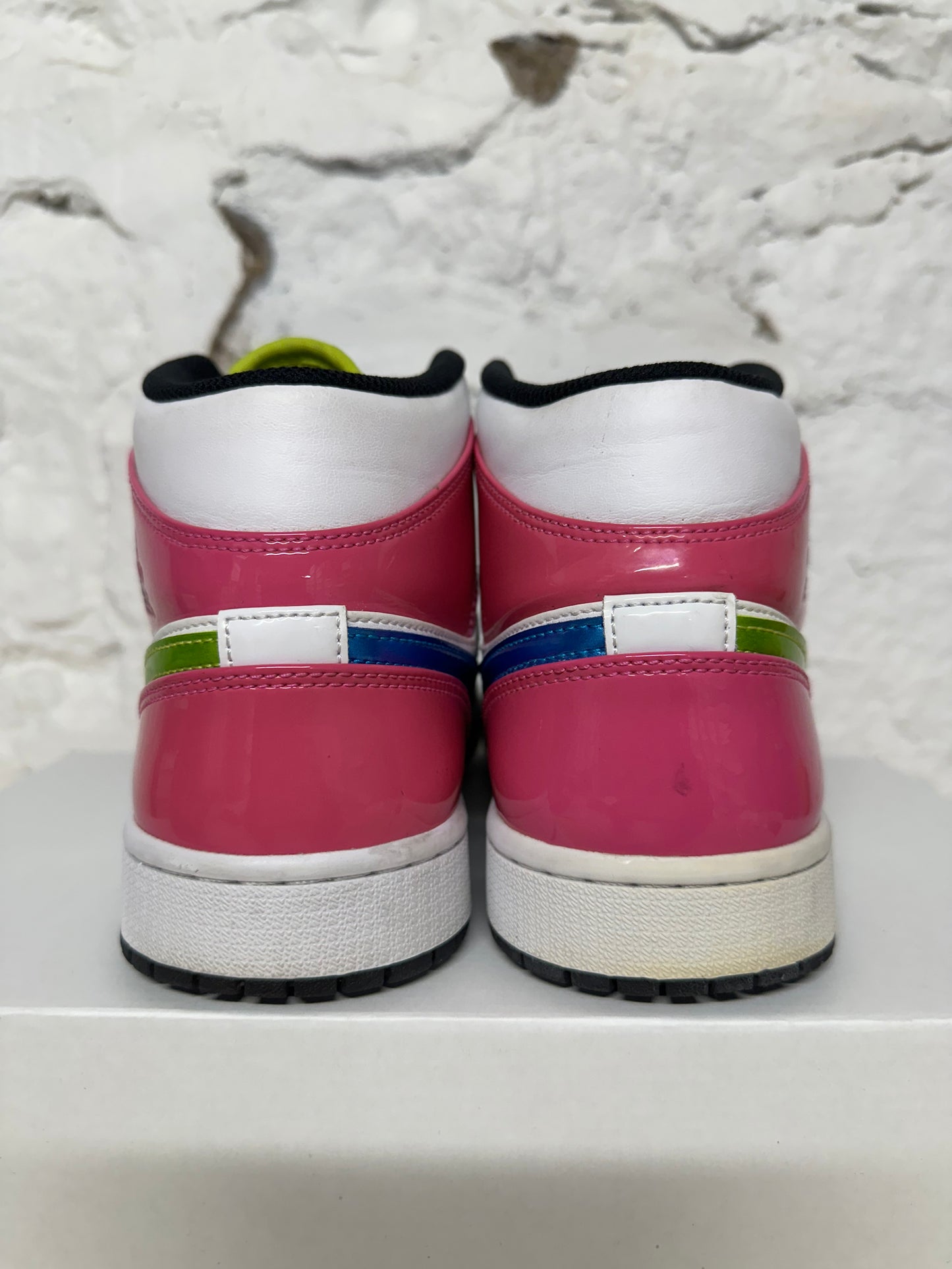 Air Jordan 1 Mid Cyber Active Fuschia Sz 10.5