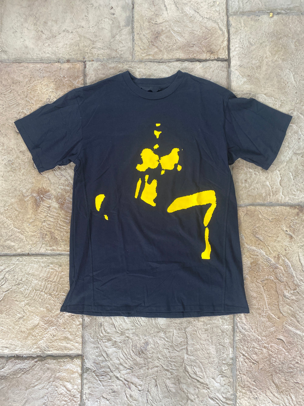 Vlone Nude Girl T-shirt Yellow Black Sz S DS