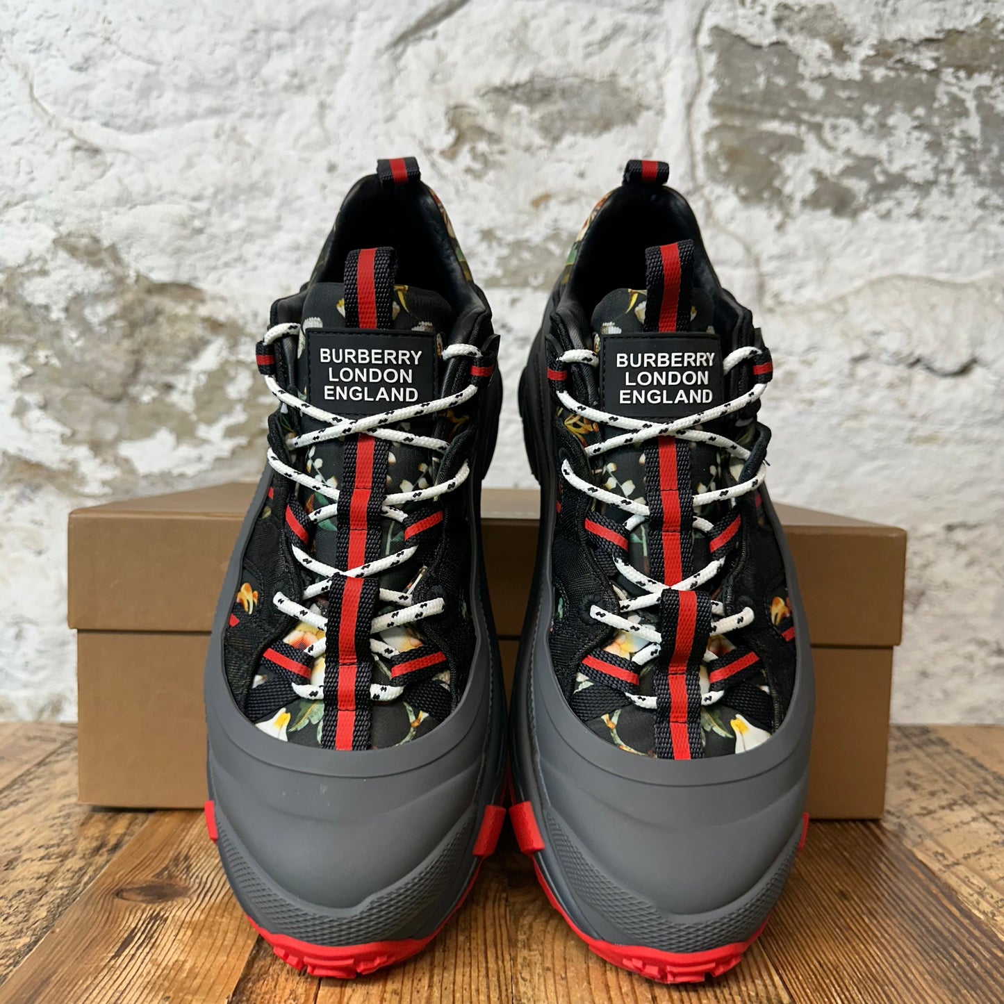 Burberry Arthur Floral Black Grey Red Sneaker Sz 9 (42)
