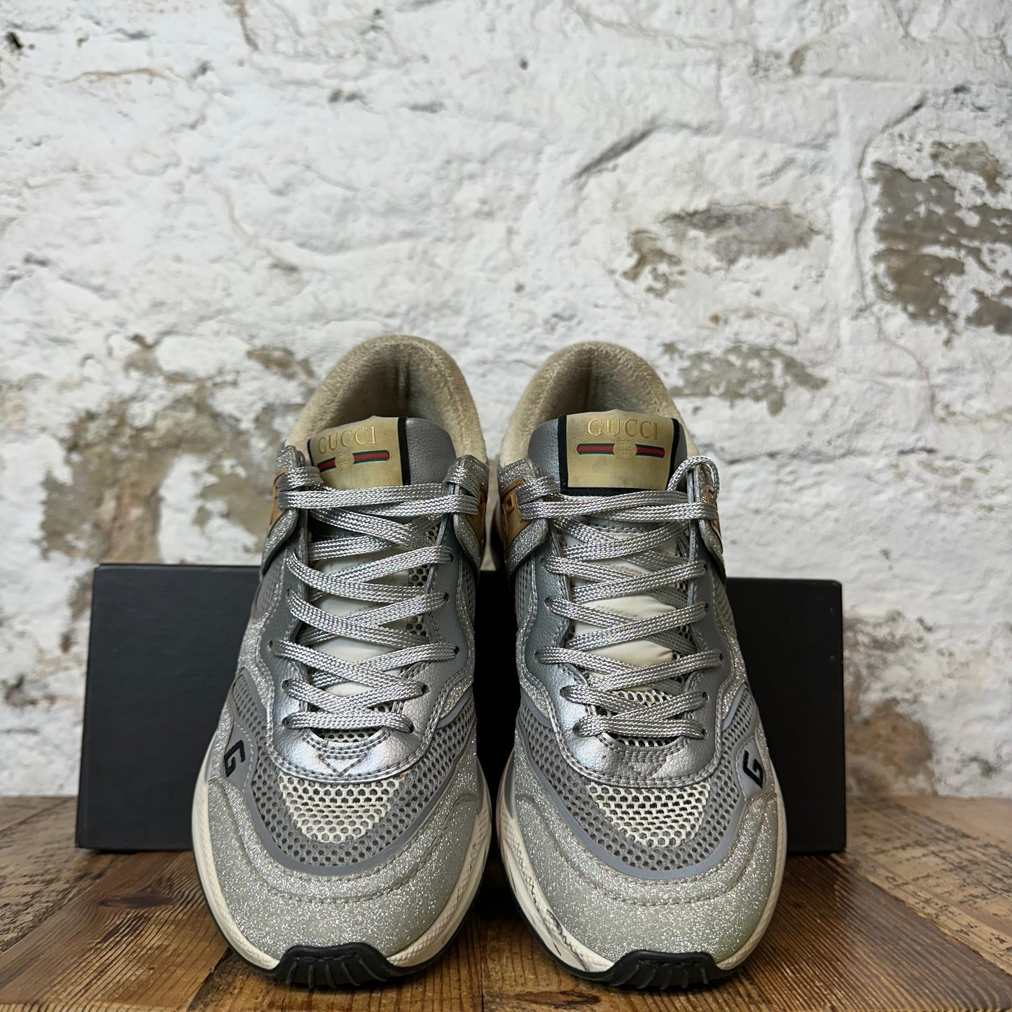 Gucci Ultrapace Silver White Sneaker Sz 5
