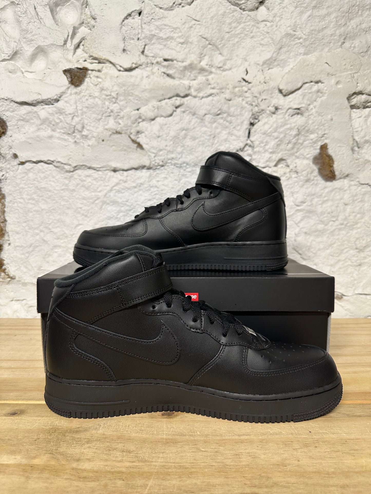 Nike Air Force 1 Mid Supreme Black Sz 11.5