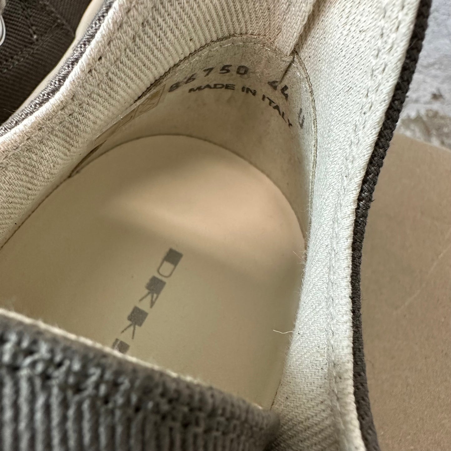 Rick Owens Jumbo Lace Dust Milk Sneaker DS