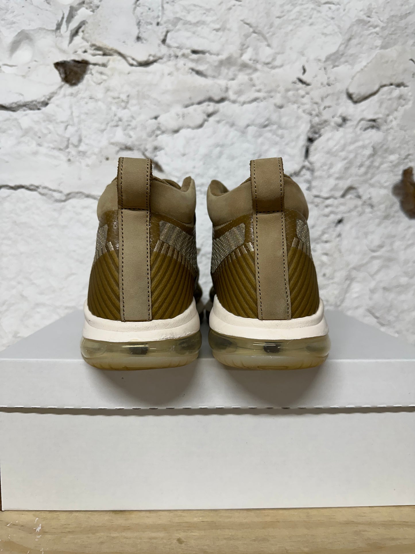 Nike LeBron Icon John Elliott Beige Sz 10