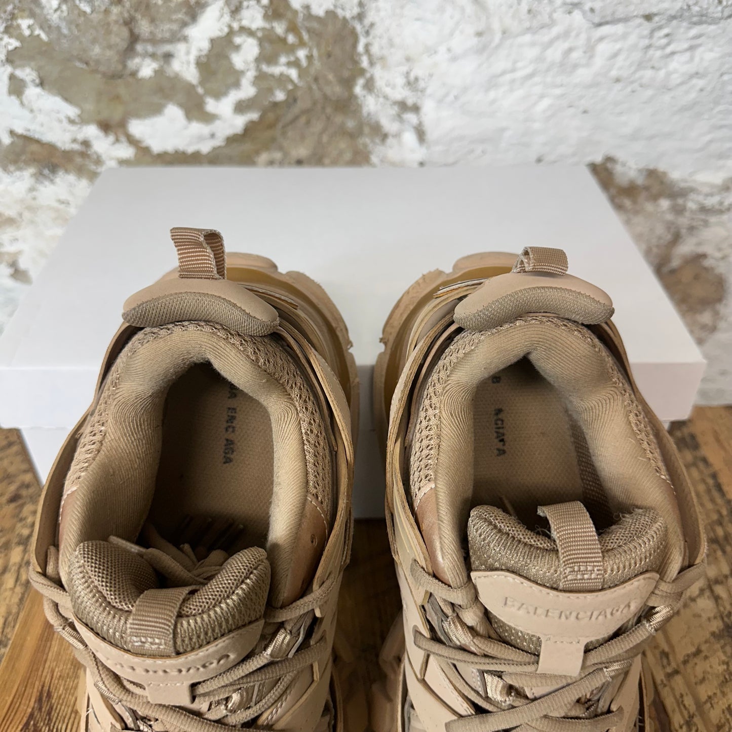 Balenciaga Track Runner Tan Sneaker Sz 5 (37)