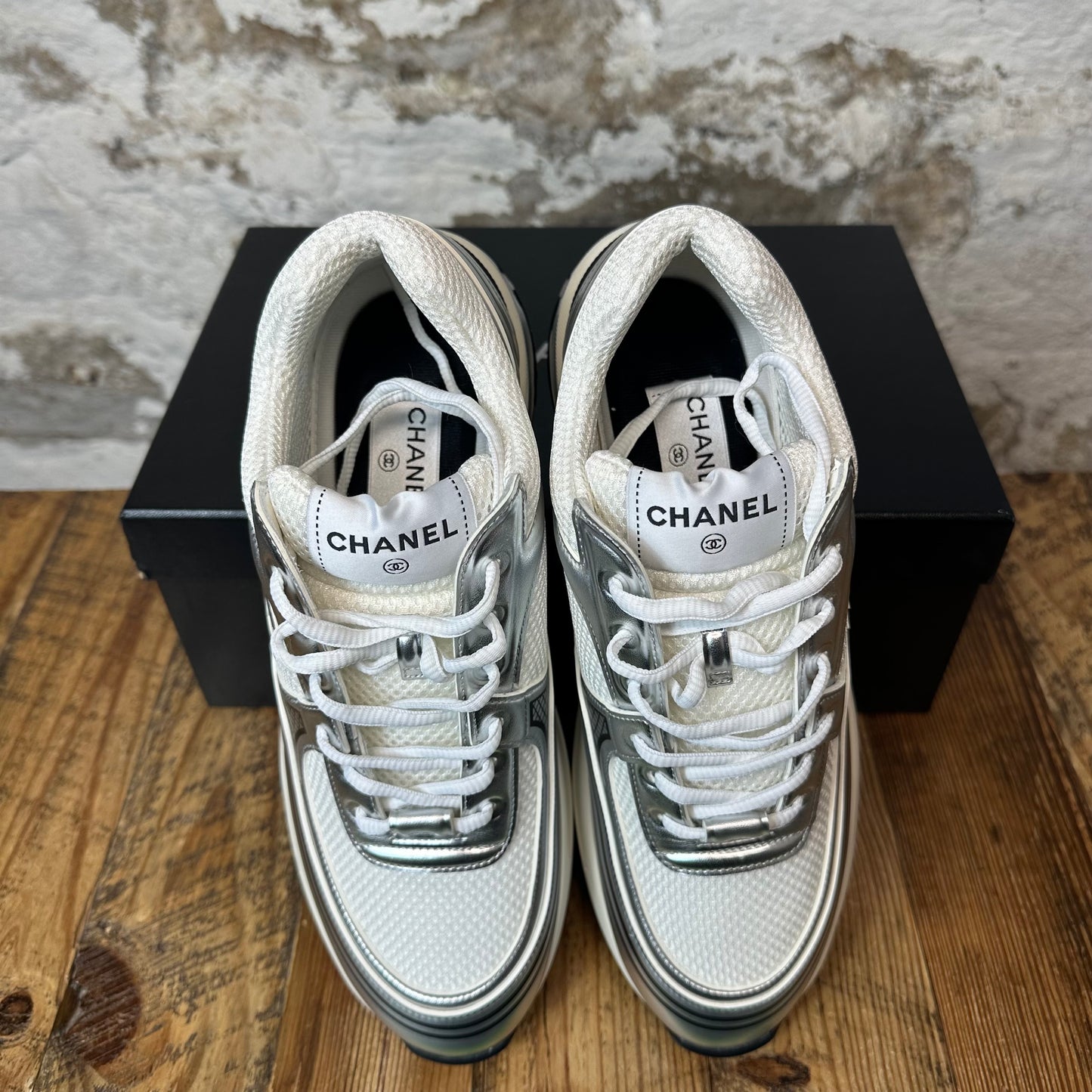 Chanel SIlver CC Cream White Trainer Sneaker Sz 8.5 (41.5) DS