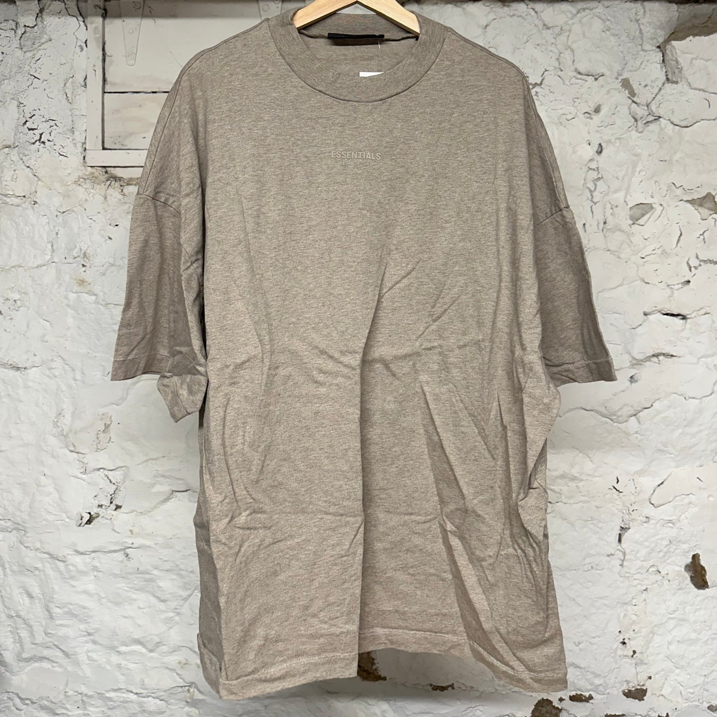 Fear of God Essentials Small Chest Logo Oatmeal T-Shirt Sz L