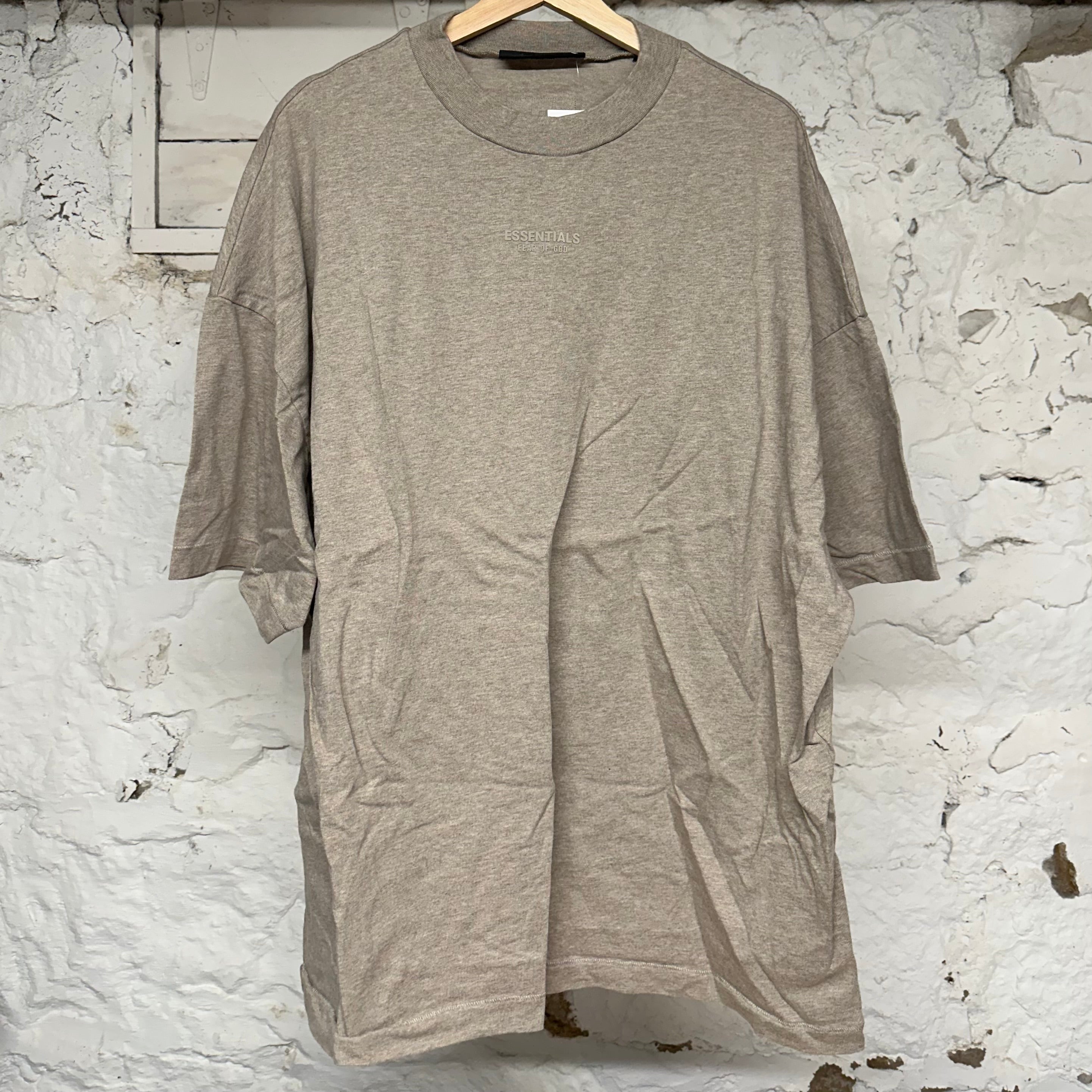 Fear of God Essentials Small Chest Logo Oatmeal T-Shirt Sz L