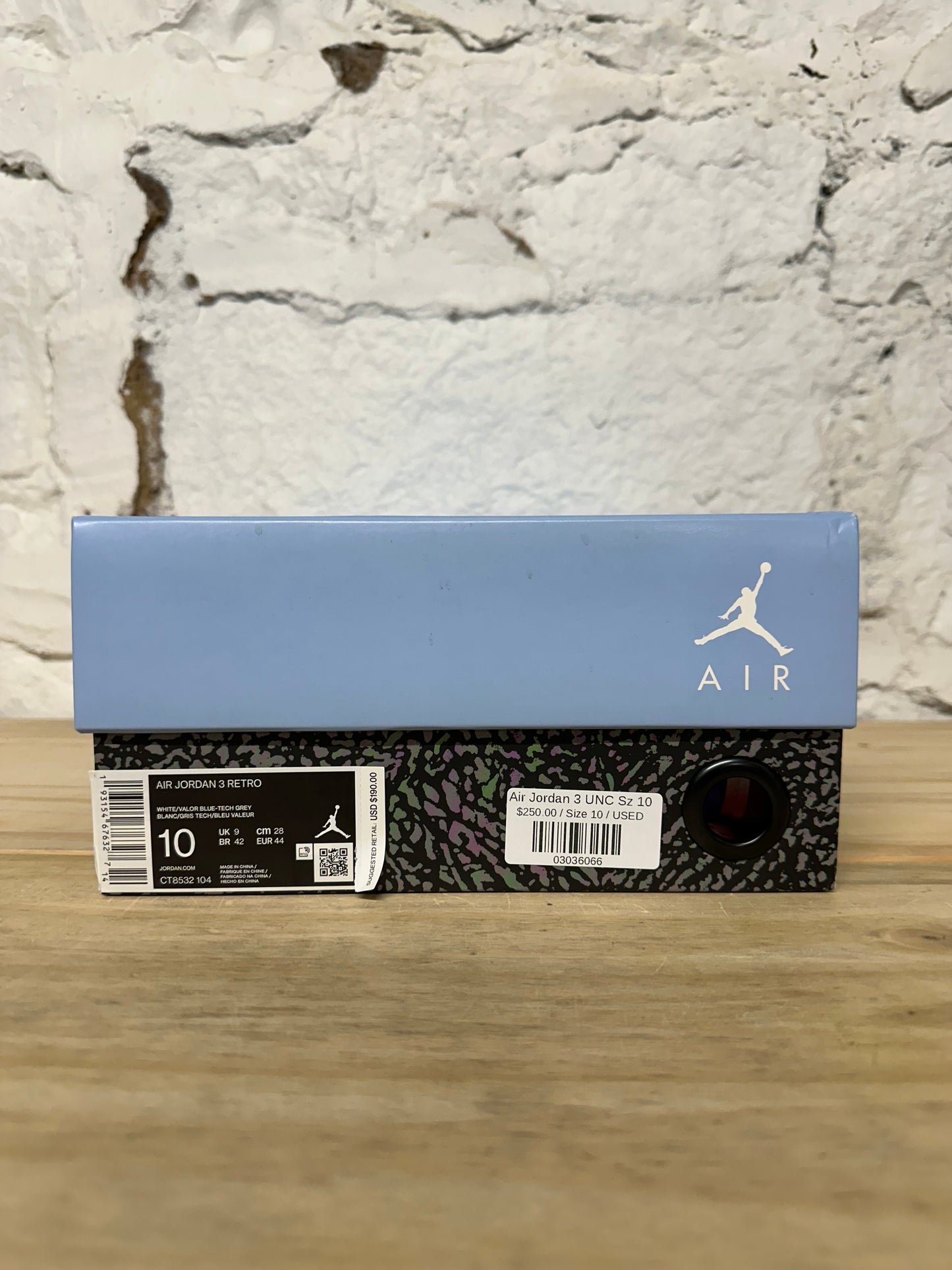 Air Jordan 3 UNC Sz 10