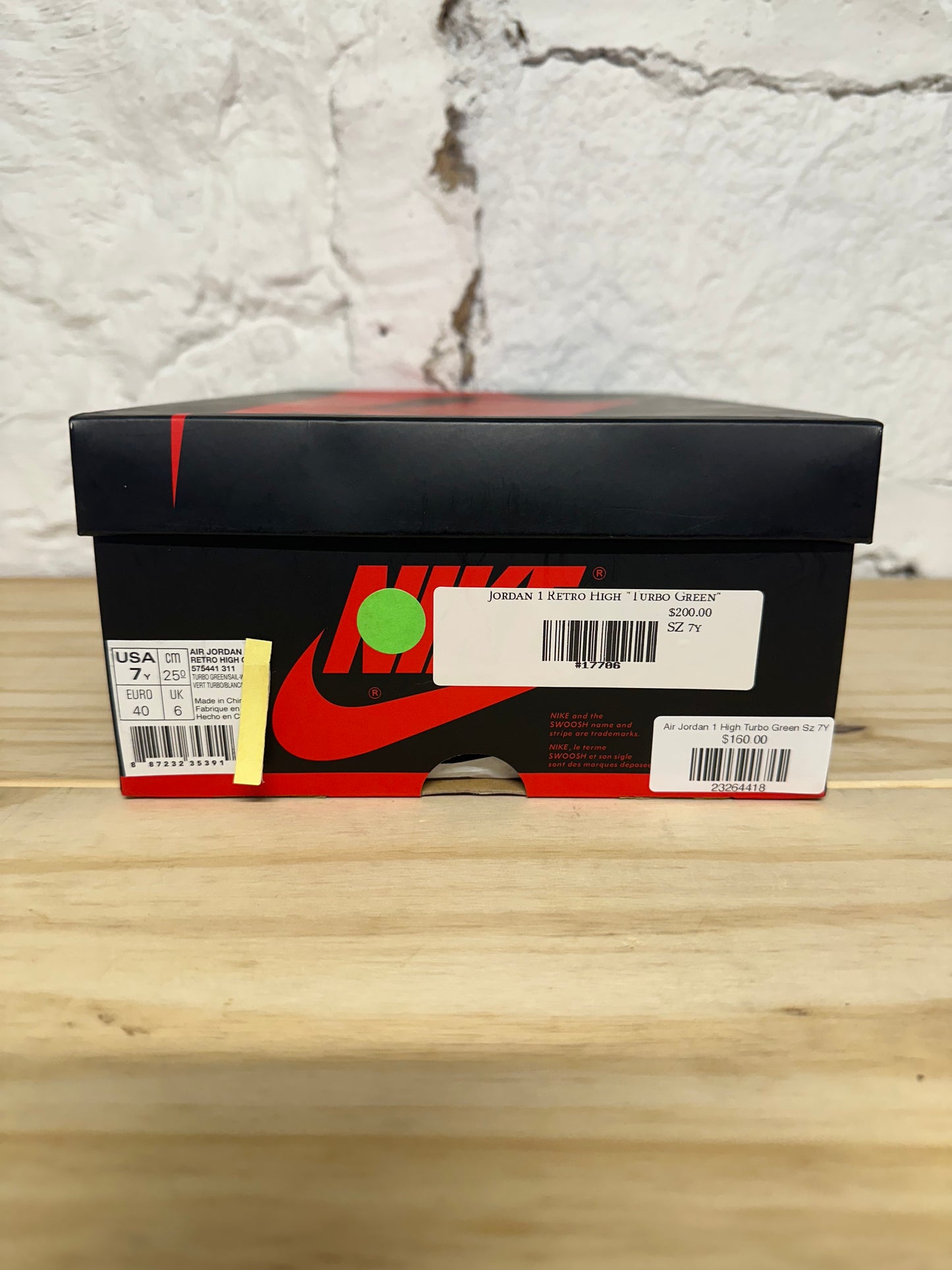 Air Jordan 1 High Turbo Green Sz 7Y