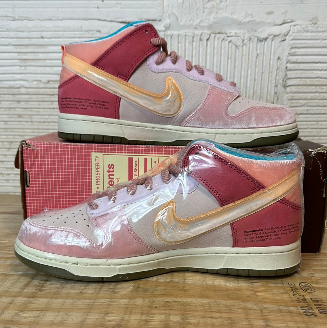 Nike Dunk Mid Social Status Strawberry Milk Sz 10 DS