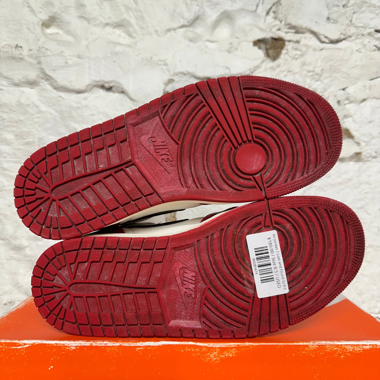 Air Jordan 1 High Chicago Lost and Found Sz 8.5