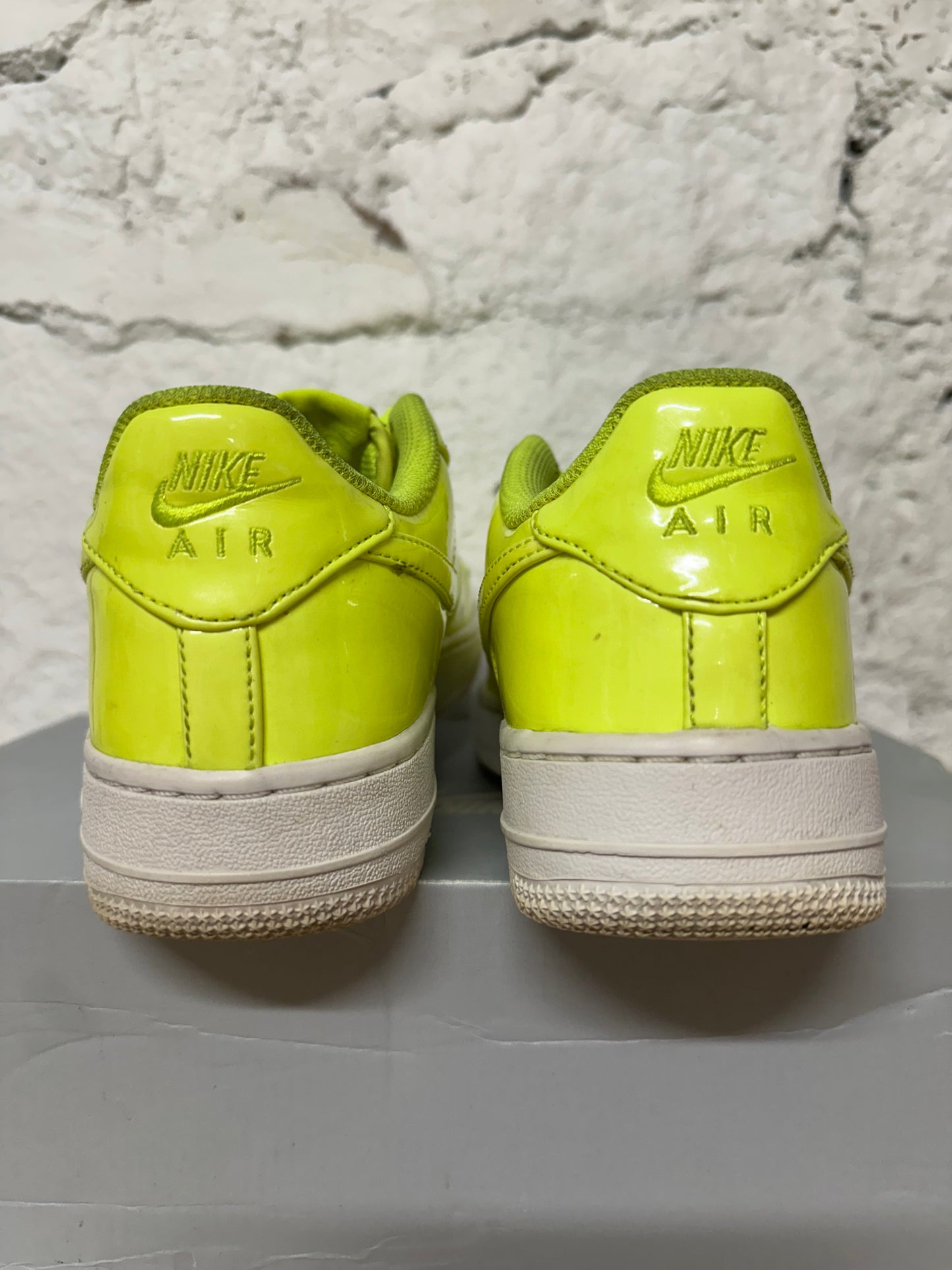 Nike Air Force 1 Low Volt Sz 5.5Y