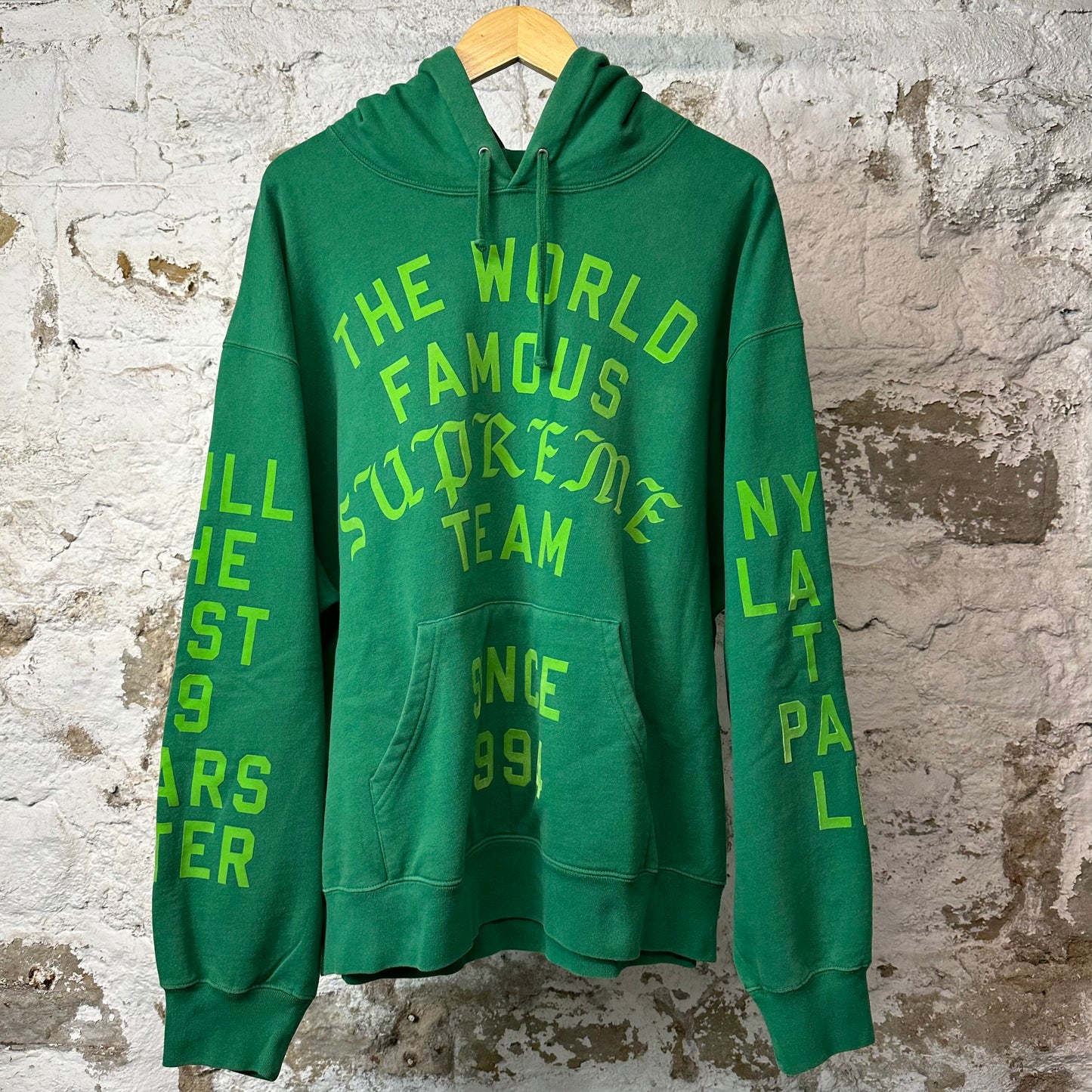 Supreme World Famous Spellout Hoodie Green Sz XL