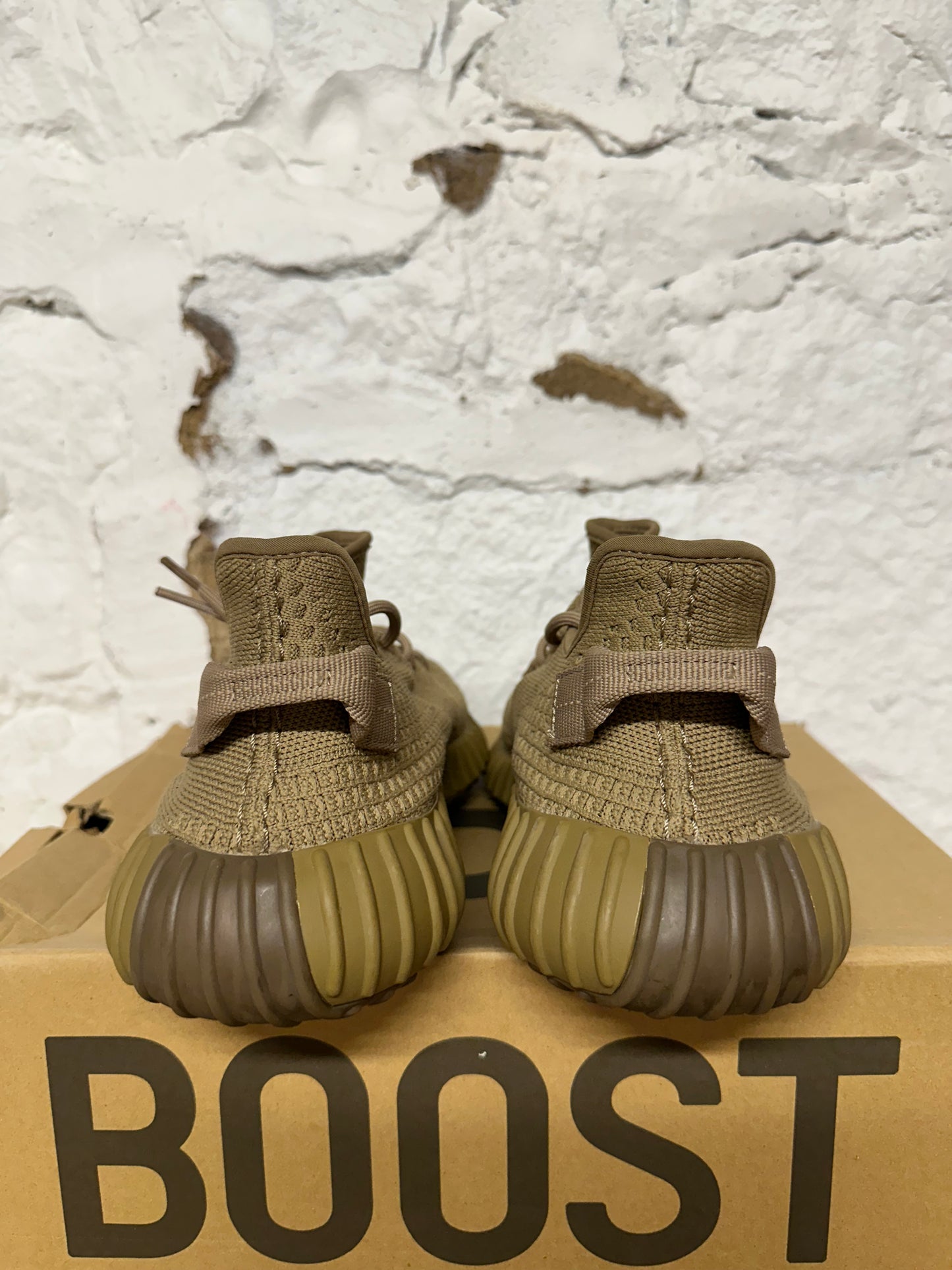 Yeezy 350 V2 Earth Sz 11.5