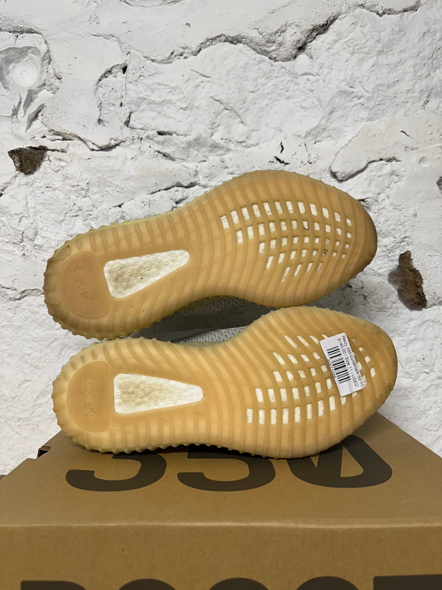 Yeezy 350 V2 Lundmark Sz 11