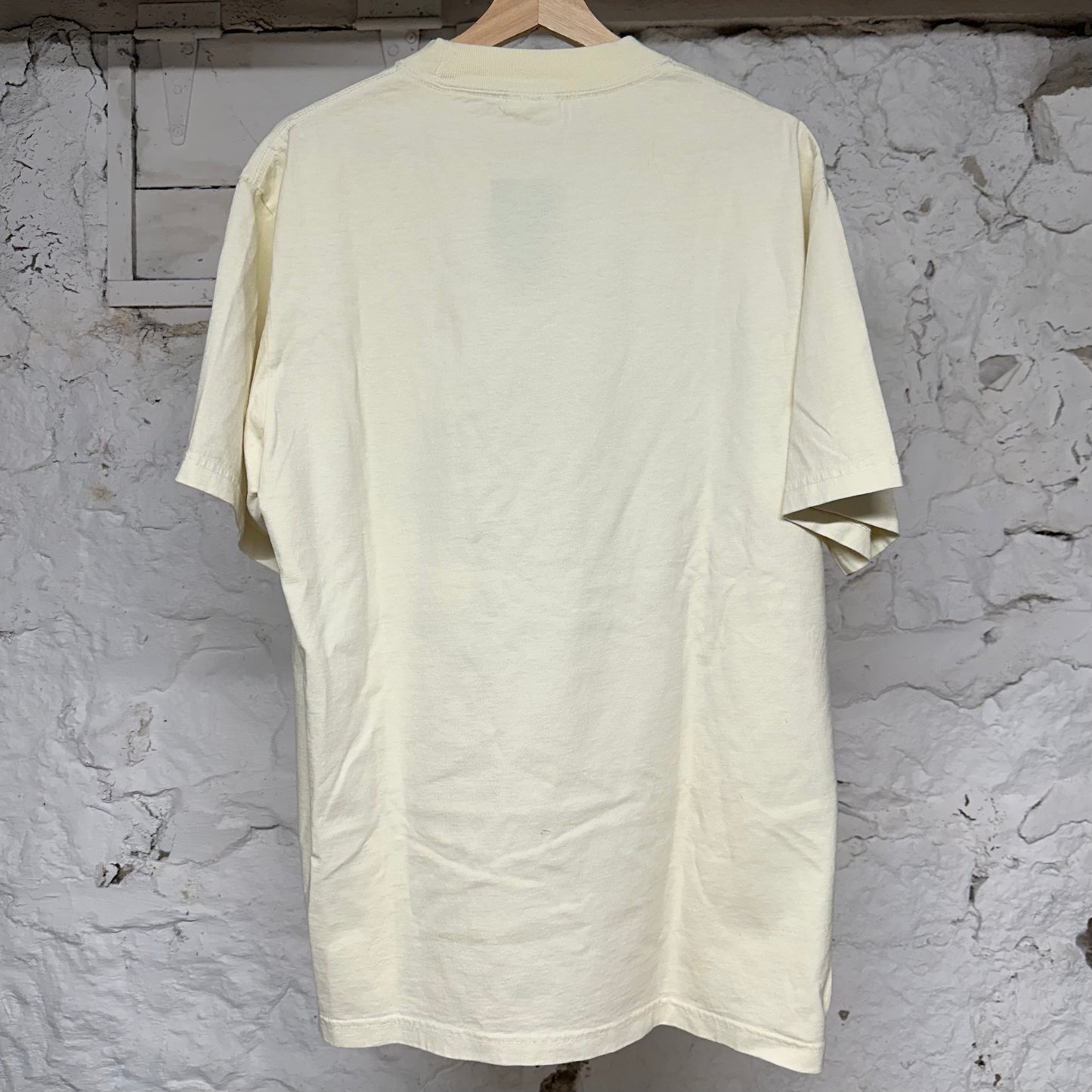 Saint Vanity Stable Co Cream T-Shirt Sz M