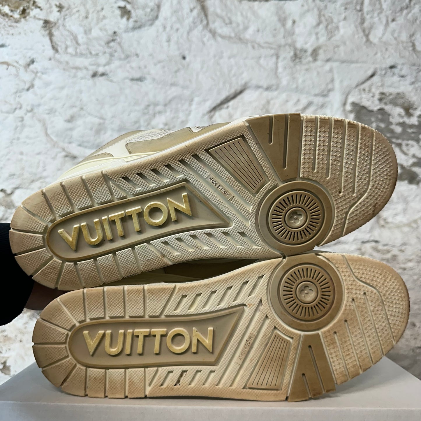 Louis Vuitton Beige Cream Skate Sneaker Sz 10 (8.5LV)