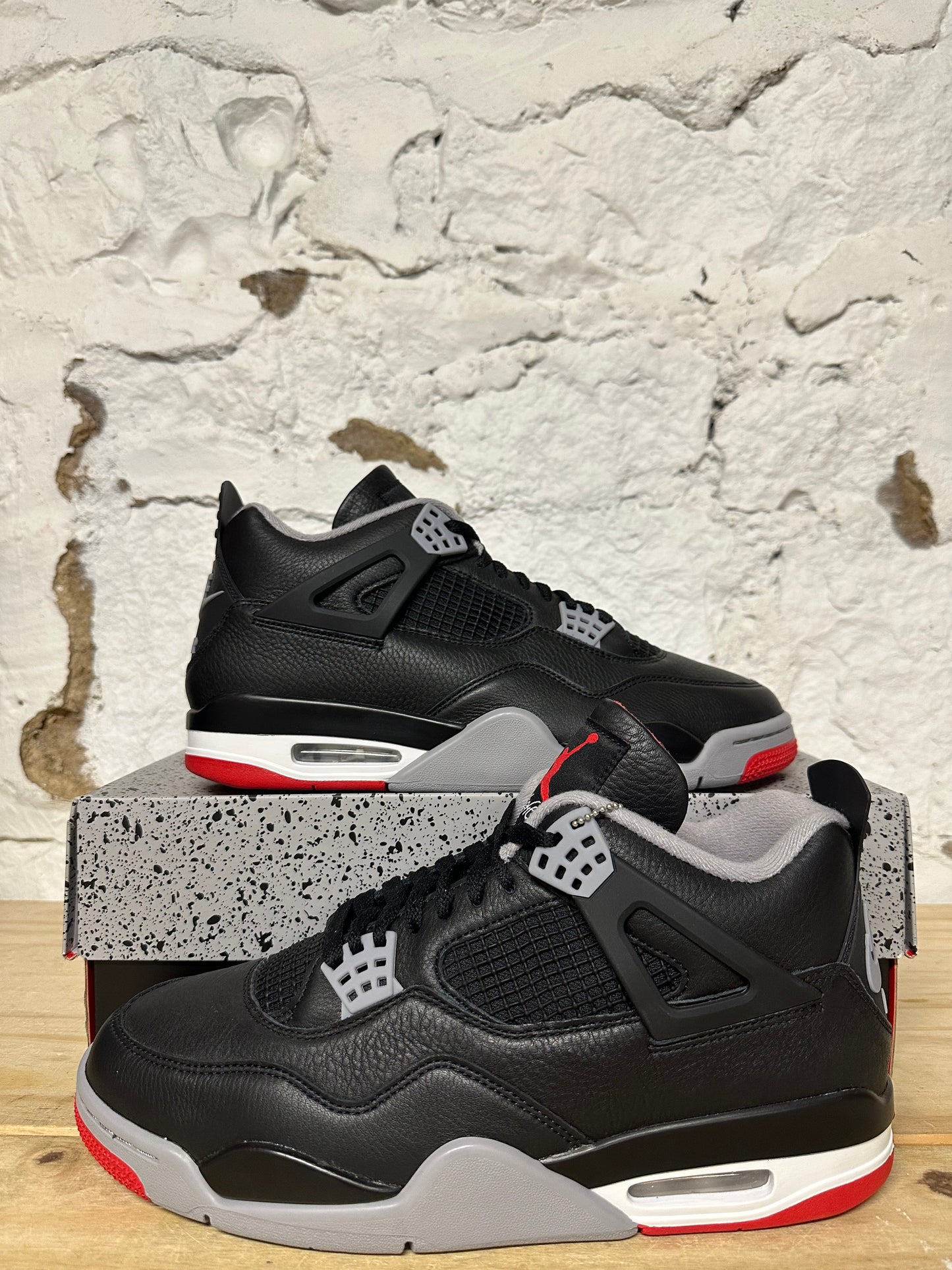 Air Jordan 4 Bred Reimagined Sz 11 DS