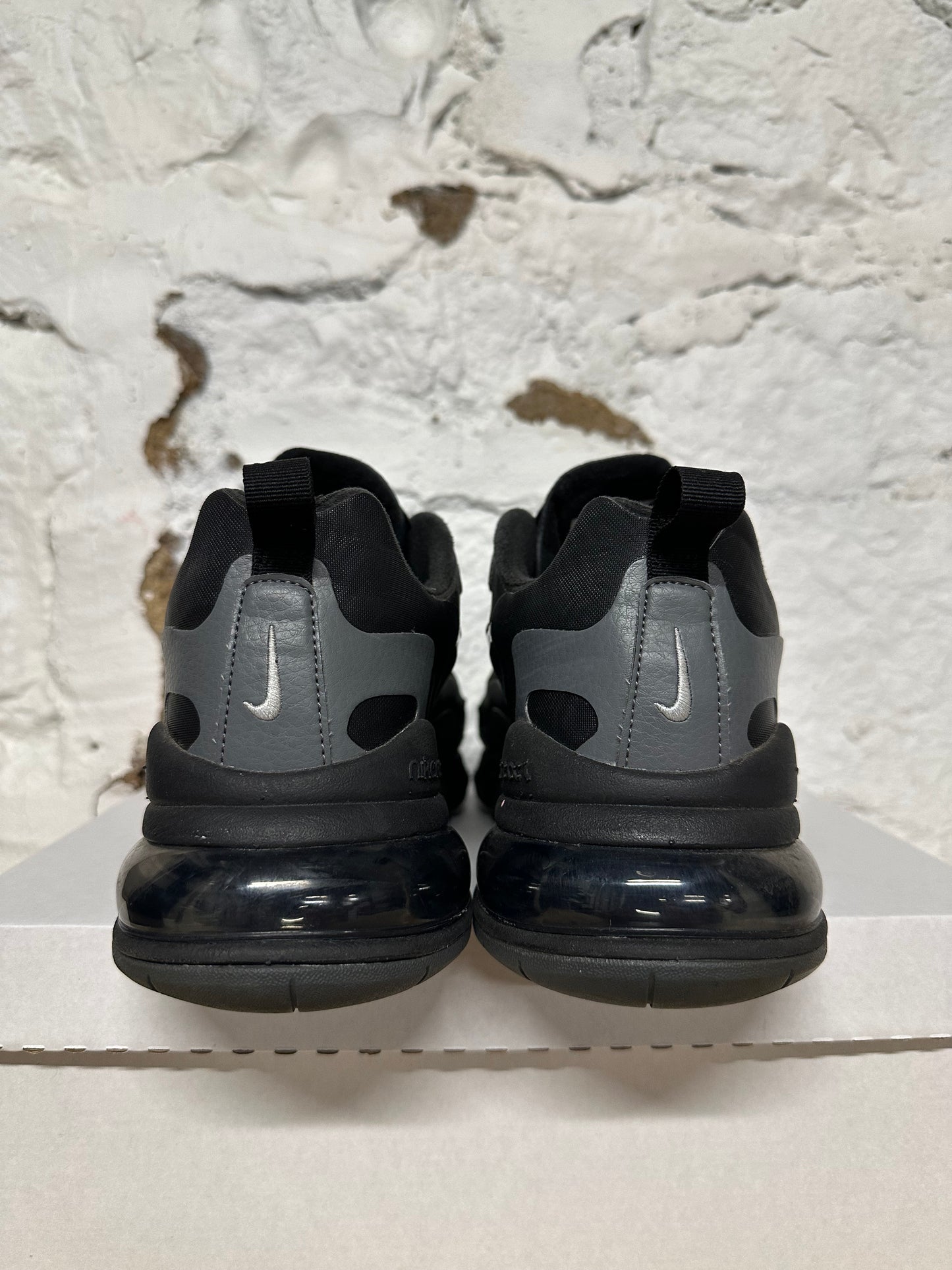 Nike Air Max 270 React Waterproof Sz 10.5