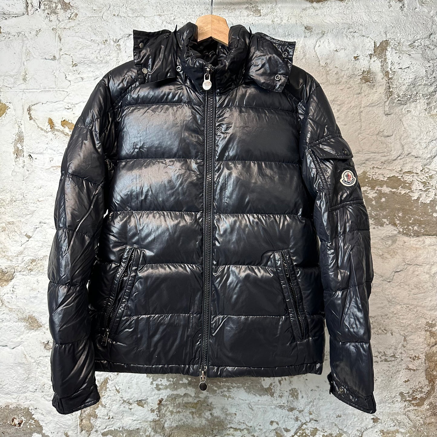 Moncler Maya Guibbotto Black Puffer Jacket Sz M (2) (Sleeve Flaw)