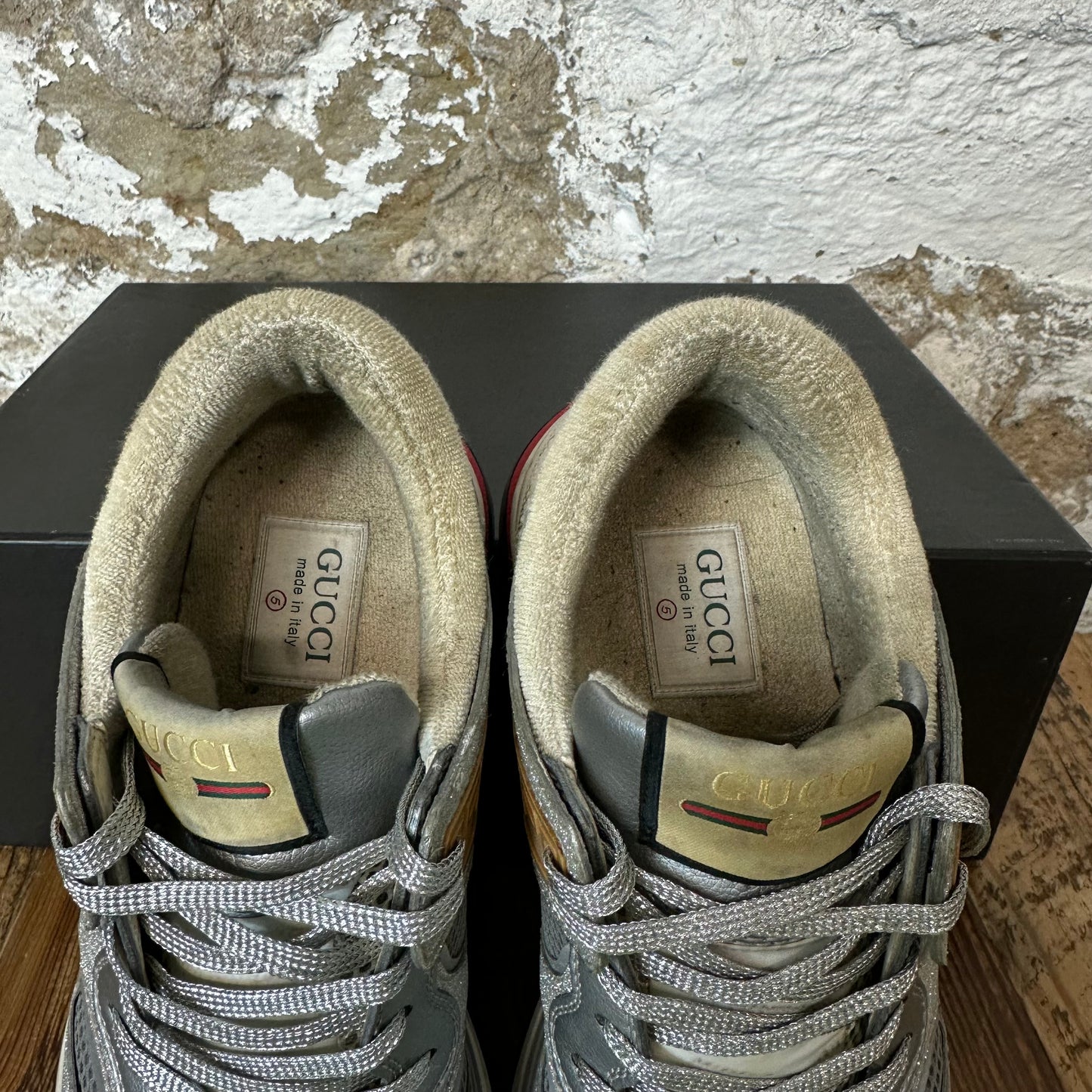 Gucci Ultrapace Silver White Sneaker Sz 5
