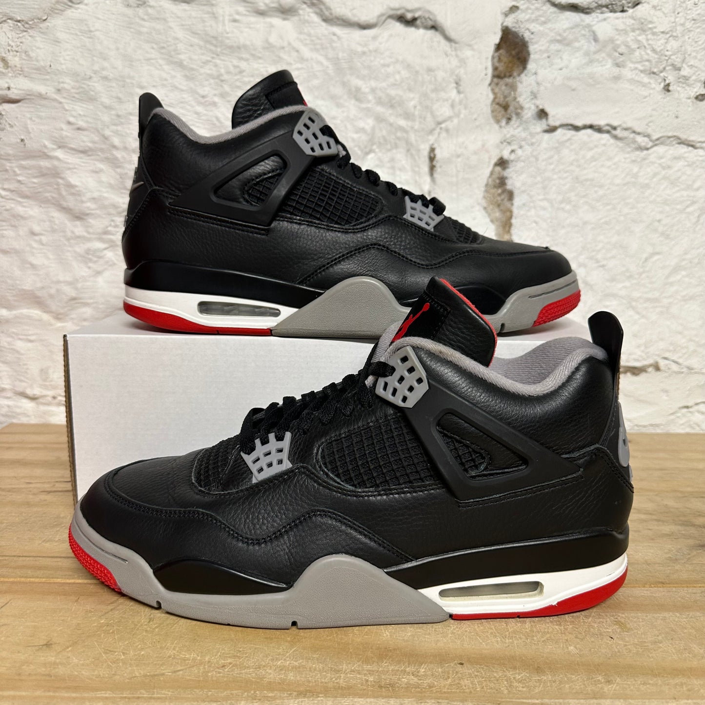 Air Jordan 4 Reimagined Bred Sz 12
