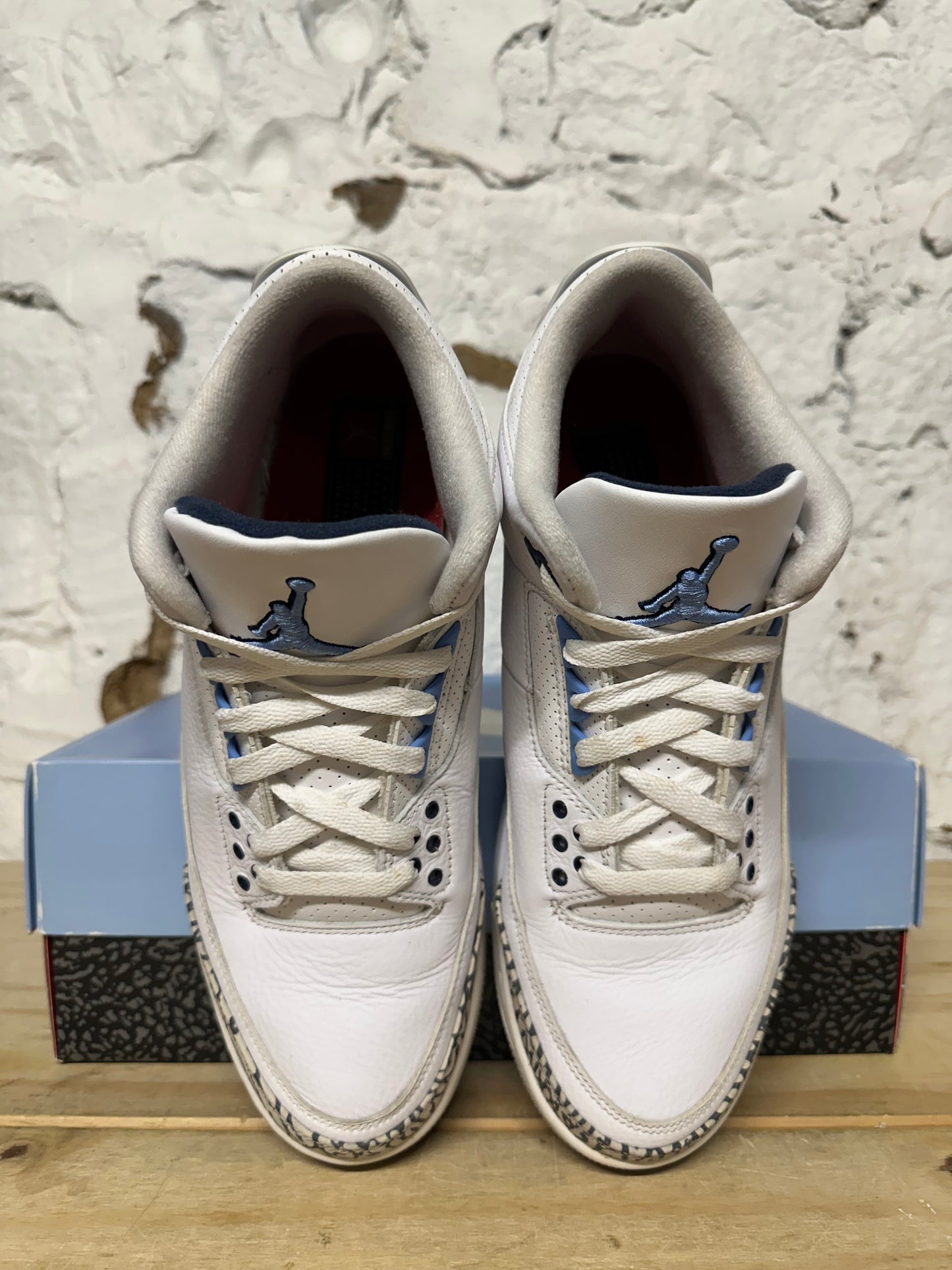 Air Jordan 3 UNC Sz 10.5