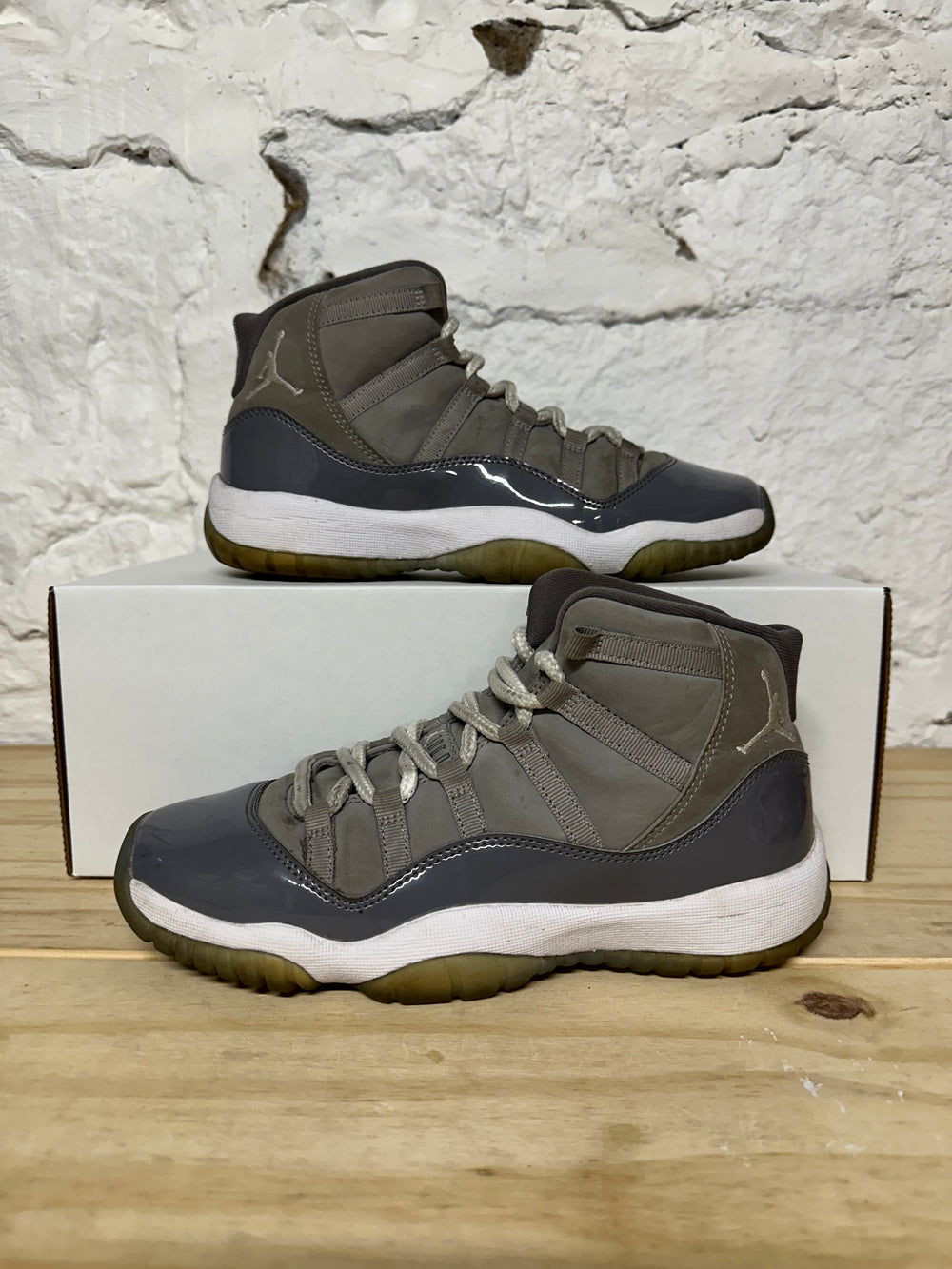 Air Jordan 11 High Cool Grey Sz 6Y